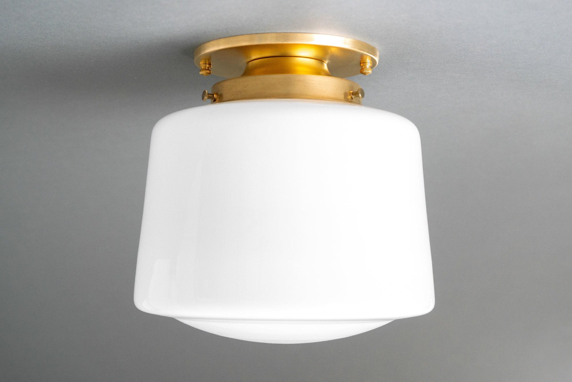 CEILING LIGHT MODEL No. 6190