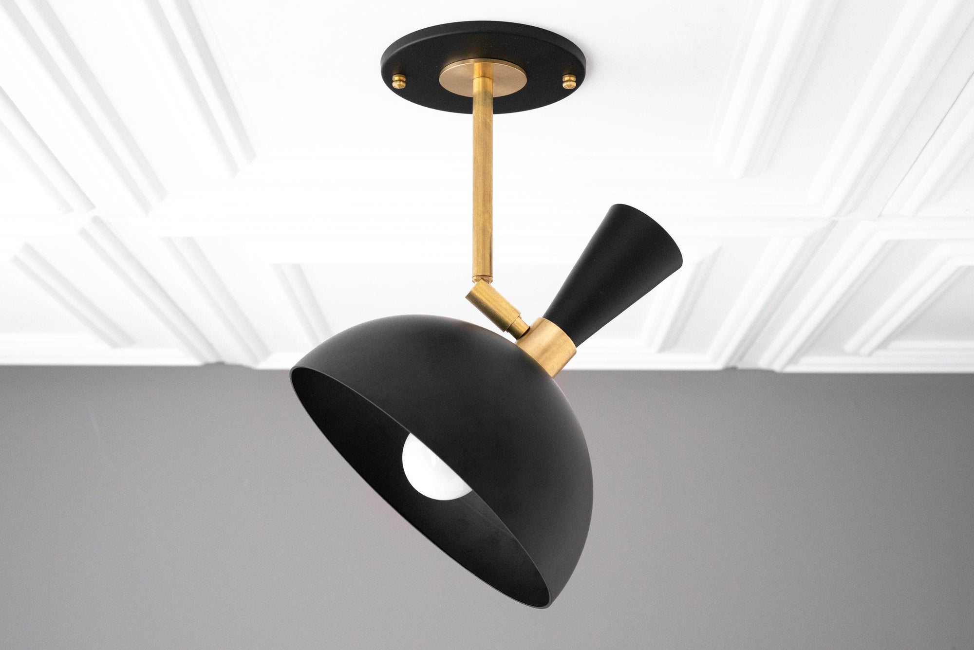 CEILING LIGHT MODEL No. 7307