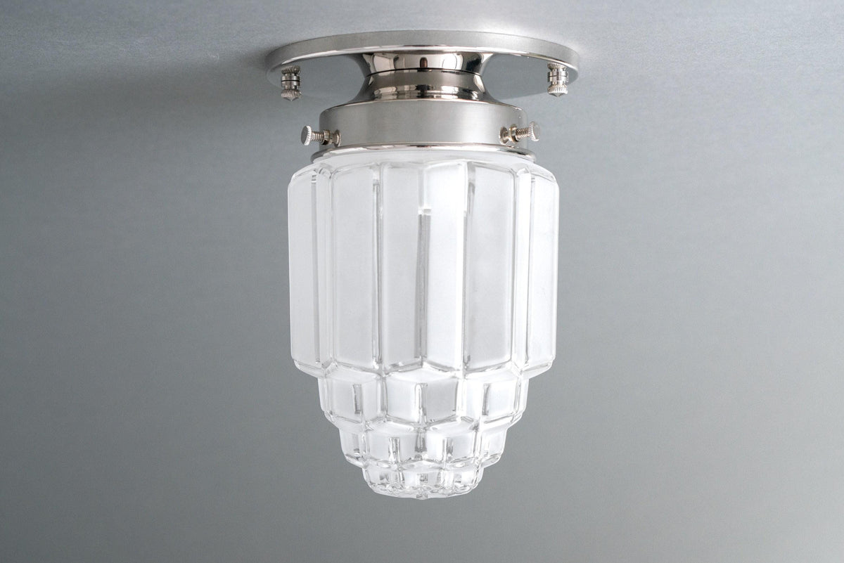 CEILING LIGHT MODEL NO. 8895