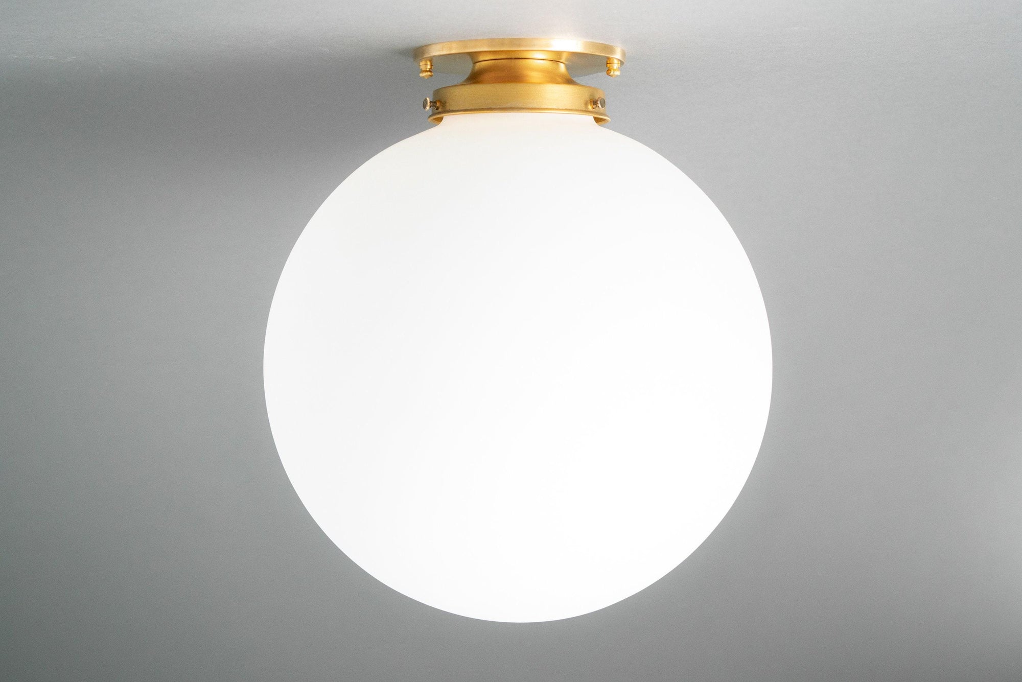 CEILING LIGHT MODEL NO. 9017