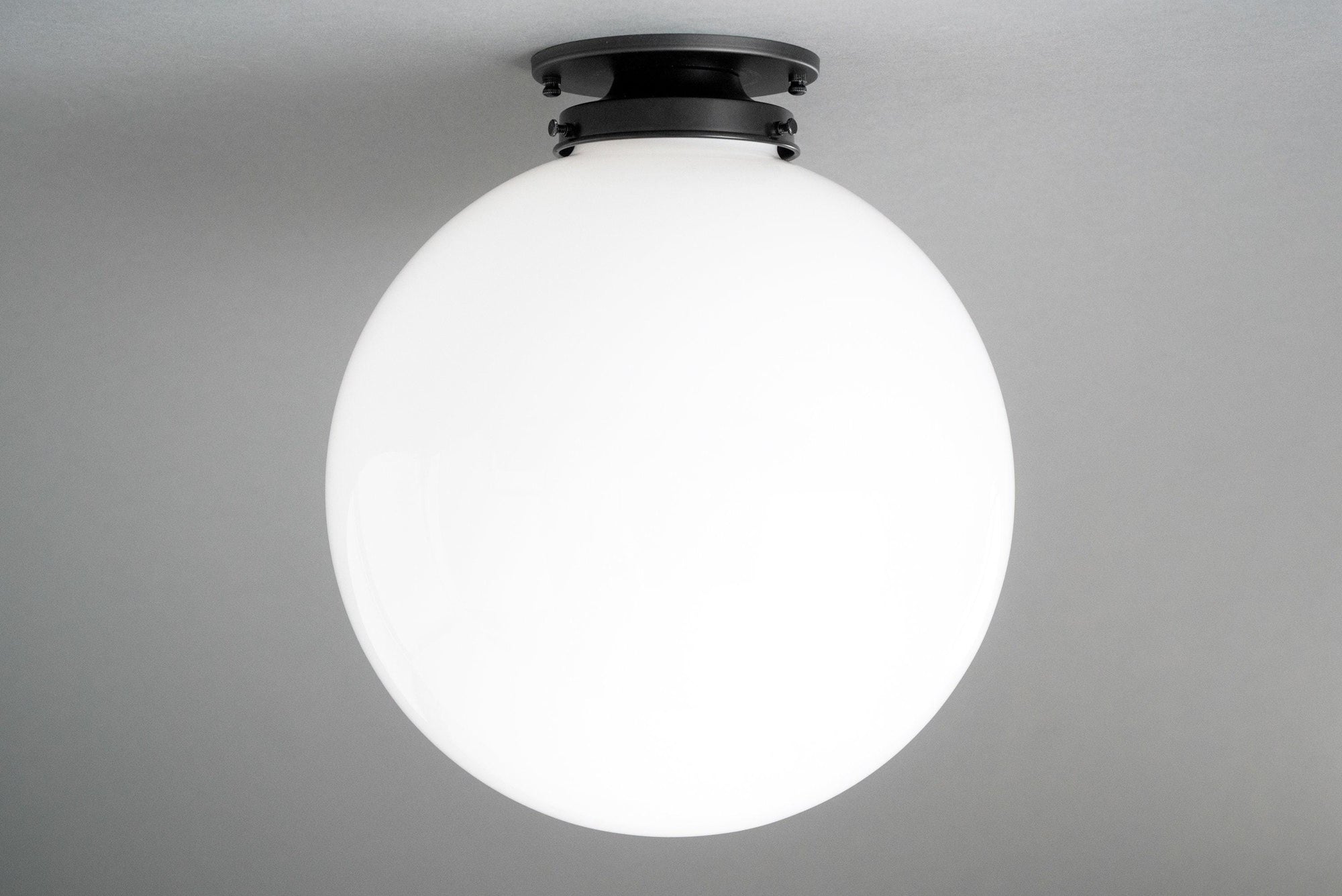 CEILING LIGHT MODEL NO. 7777