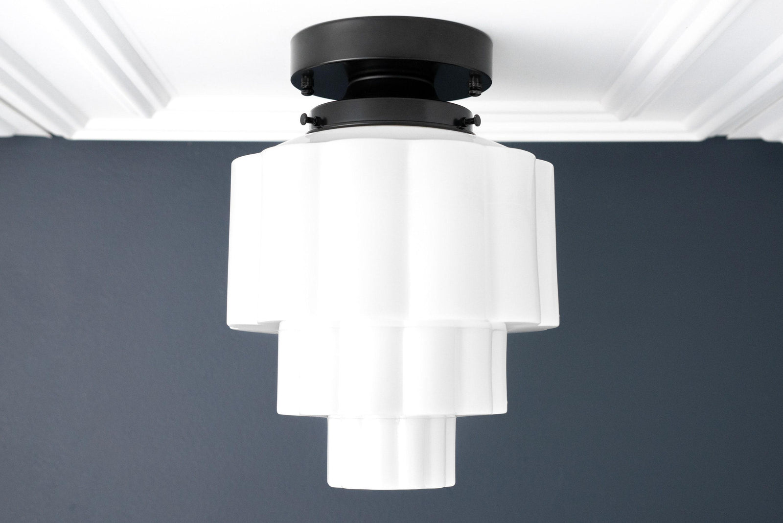 CEILING LIGHT MODEL NO. 3582