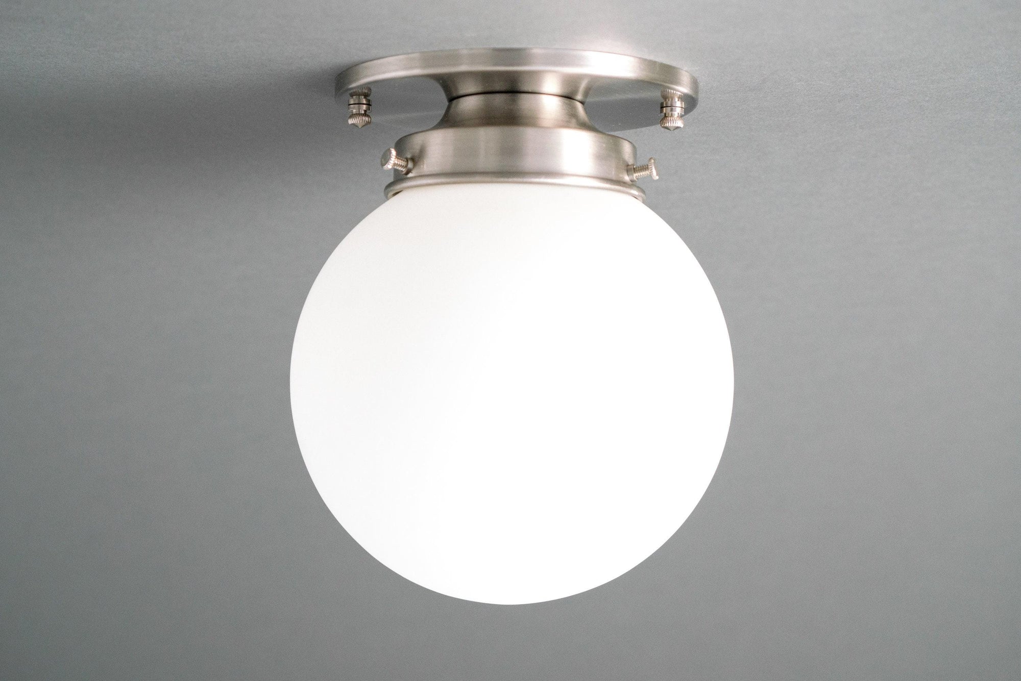 CEILING LIGHT MODEL NO. 5370