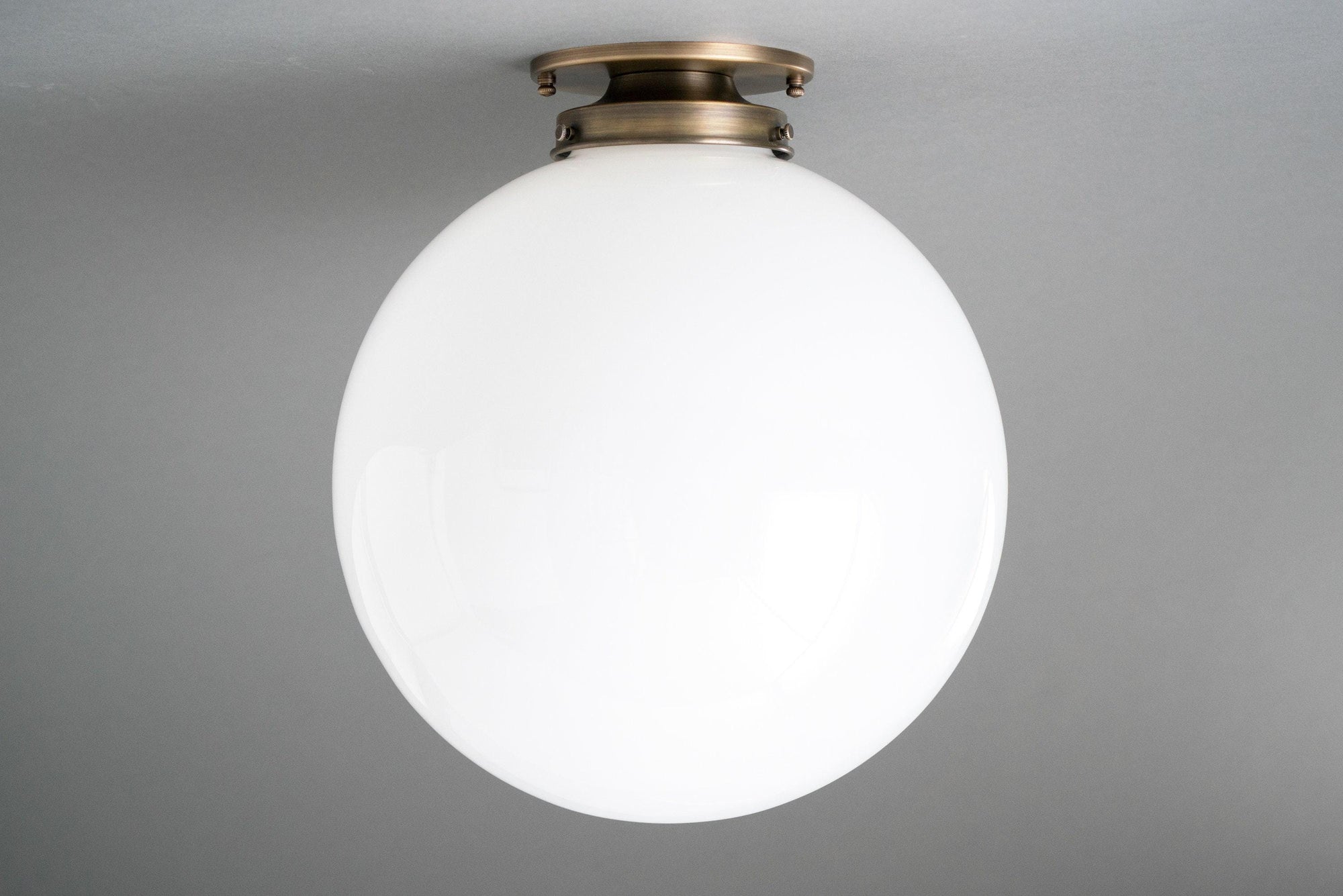 CEILING LIGHT MODEL NO. 7777