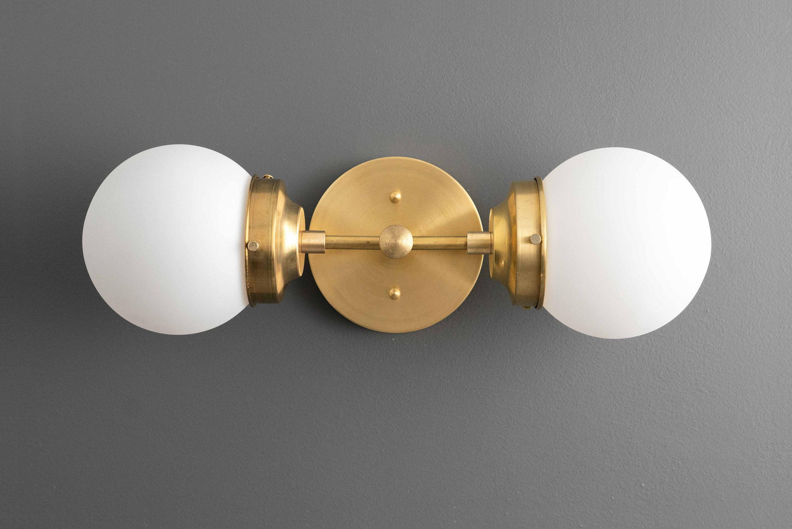 VANITY LIGHT MODEL NO. 2599