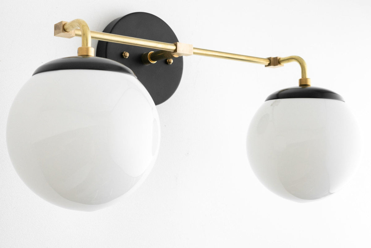 VANITY LIGHT MODEL NO. 7615