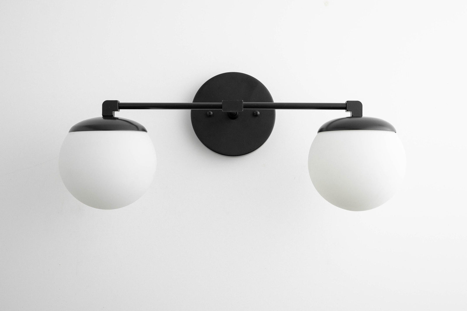 VANITY LIGHT MODEL NO. 7464