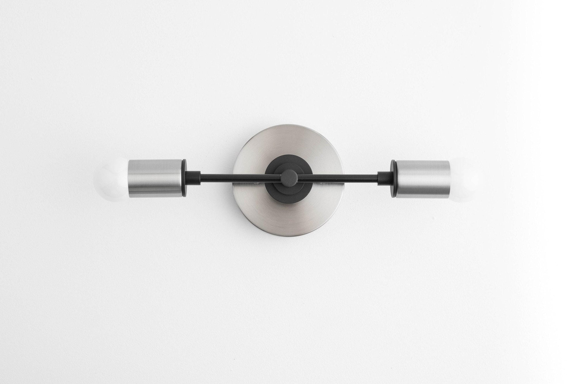 VANITY LIGHT MODEL NO. 8057