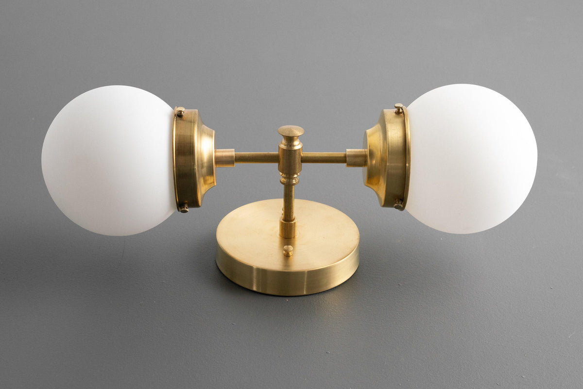 VANITY LIGHT MODEL NO. 2599