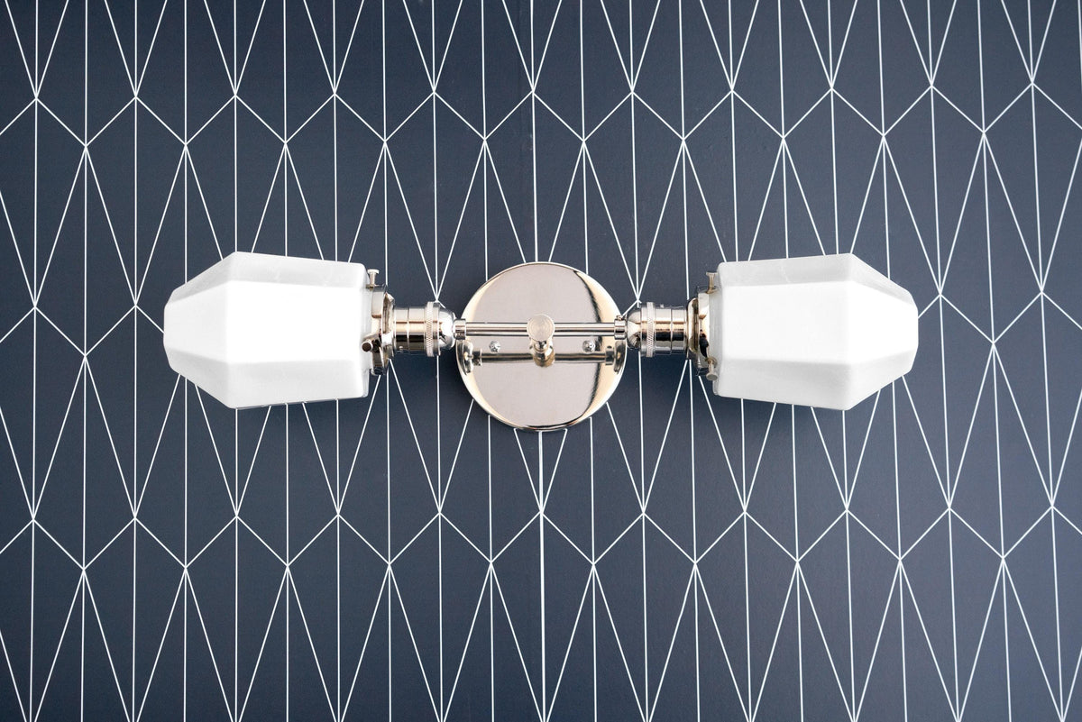 VANITY LIGHT MODEL NO. 6679