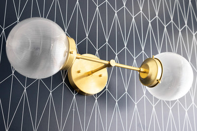 VANITY LIGHT MODEL NO. 2610