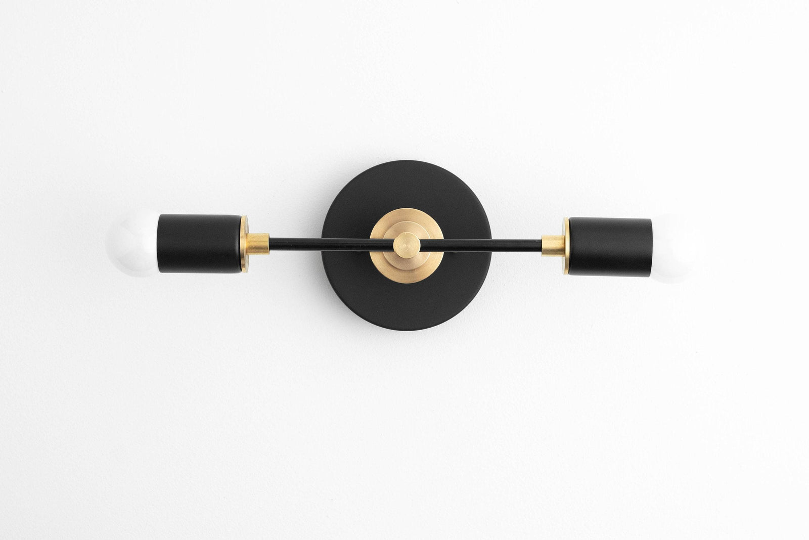 VANITY LIGHT MODEL NO. 8057