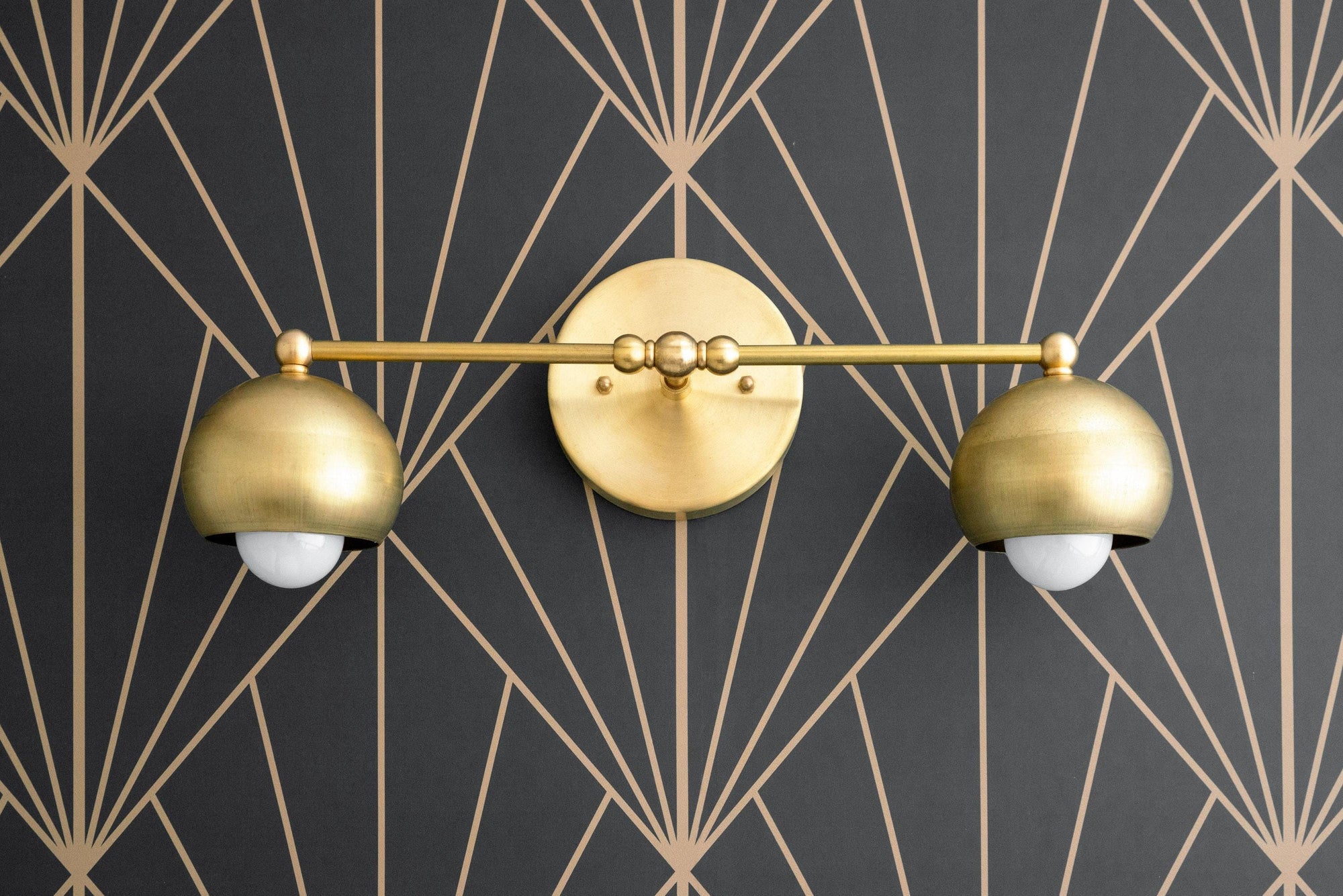 VANITY LIGHT MODEL NO. 4420