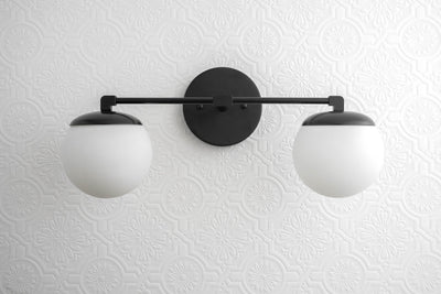 VANITY LIGHT MODEL NO. 7464