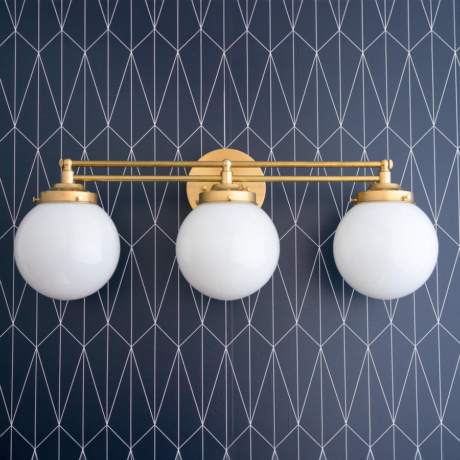 VANITY LIGHT MODEL NO. 2406