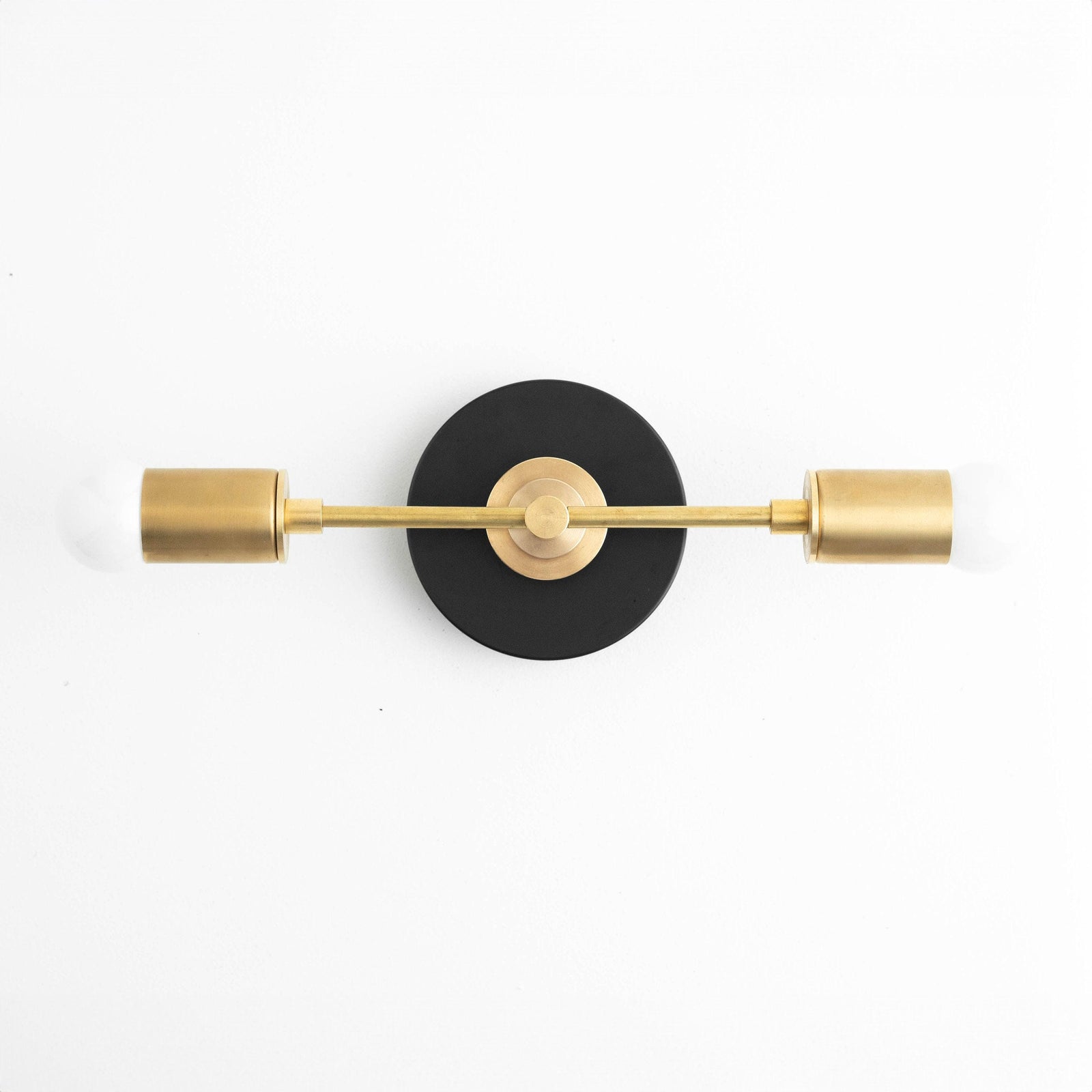 VANITY LIGHT MODEL NO. 8057