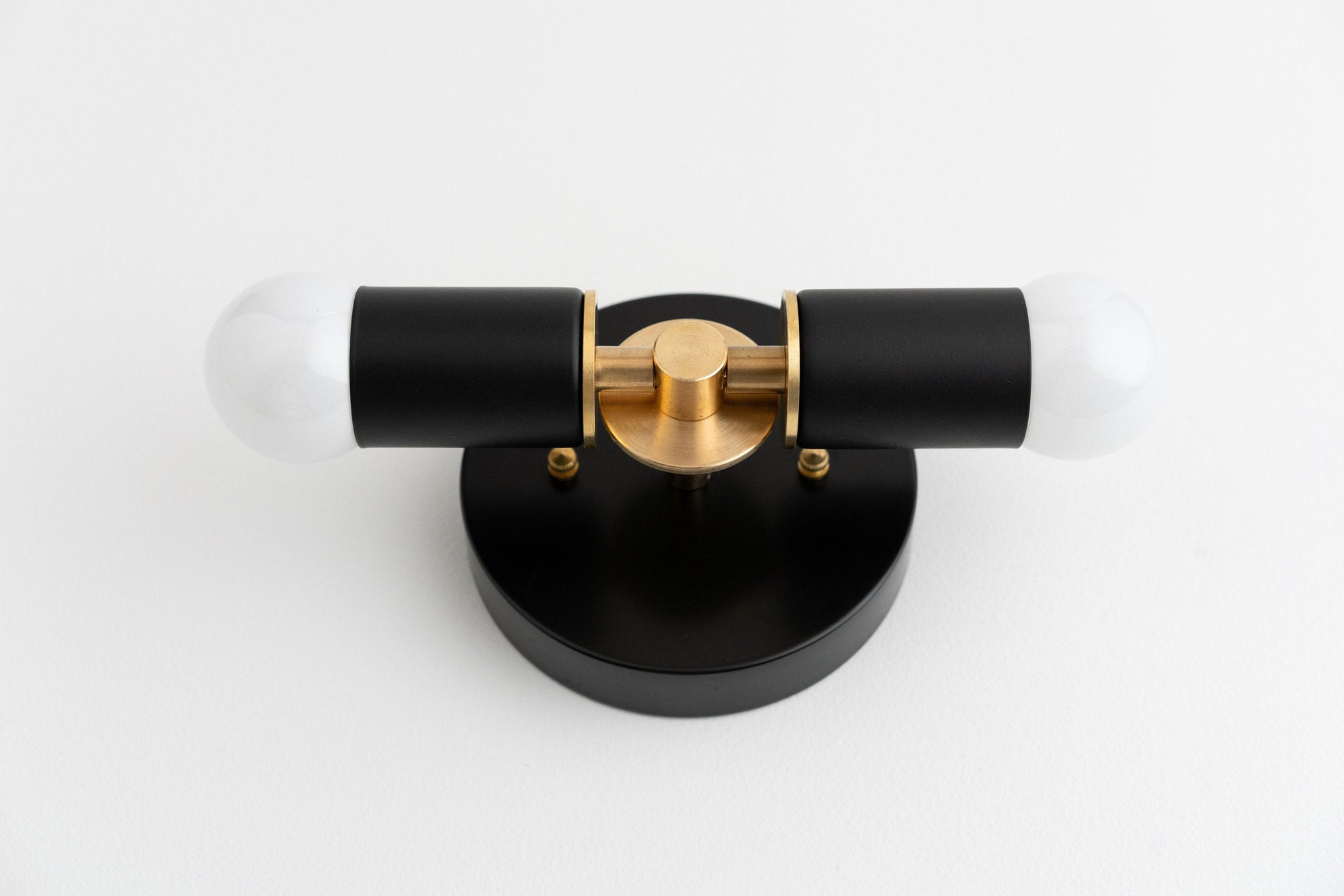 VANITY LIGHT MODEL NO. 2621