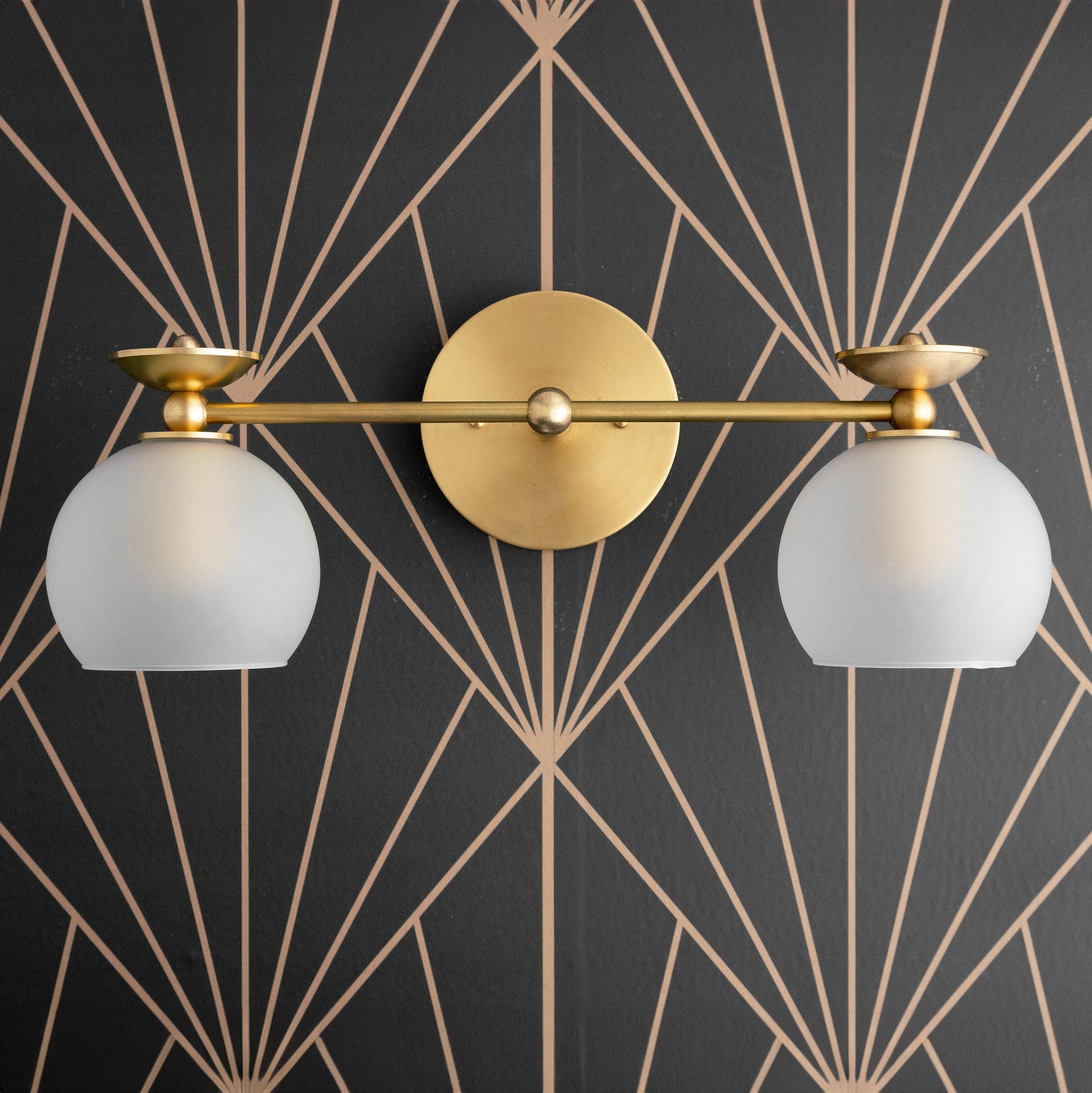 VANITY LIGHT MODEL NO. 8497