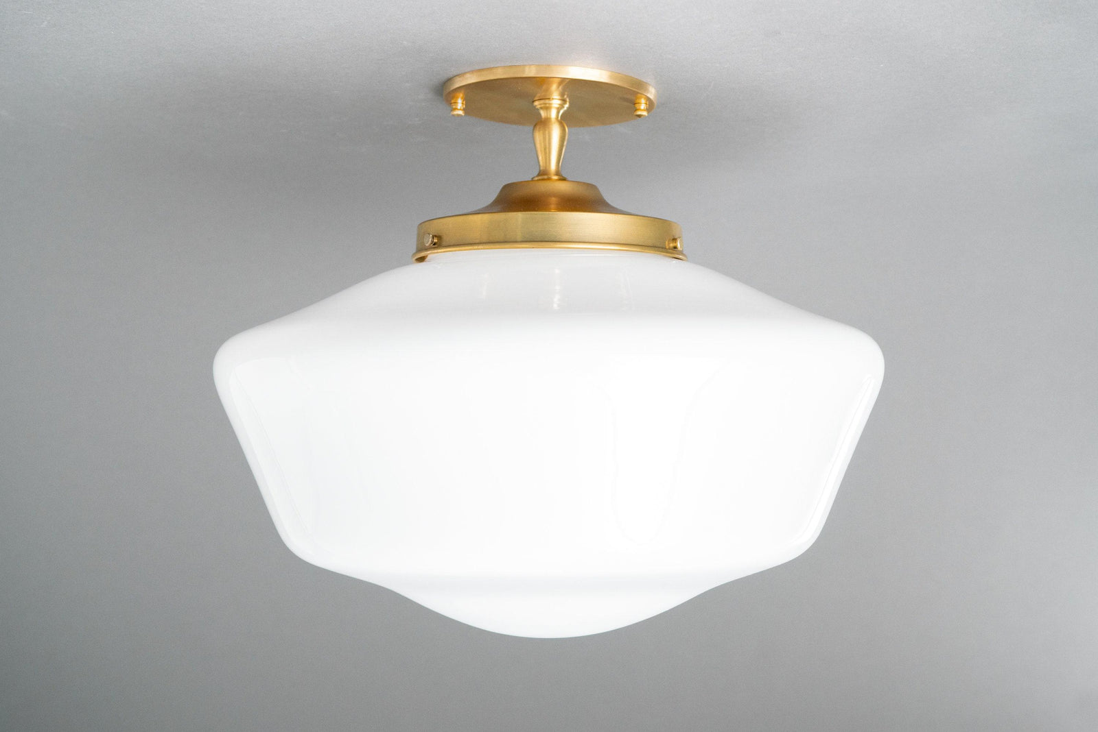 CEILING LIGHT MODEL NO. 3925