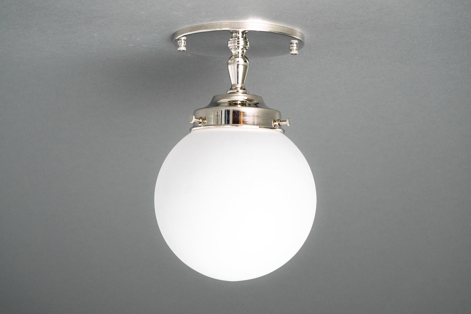 CEILING LIGHT MODEL NO. 0220