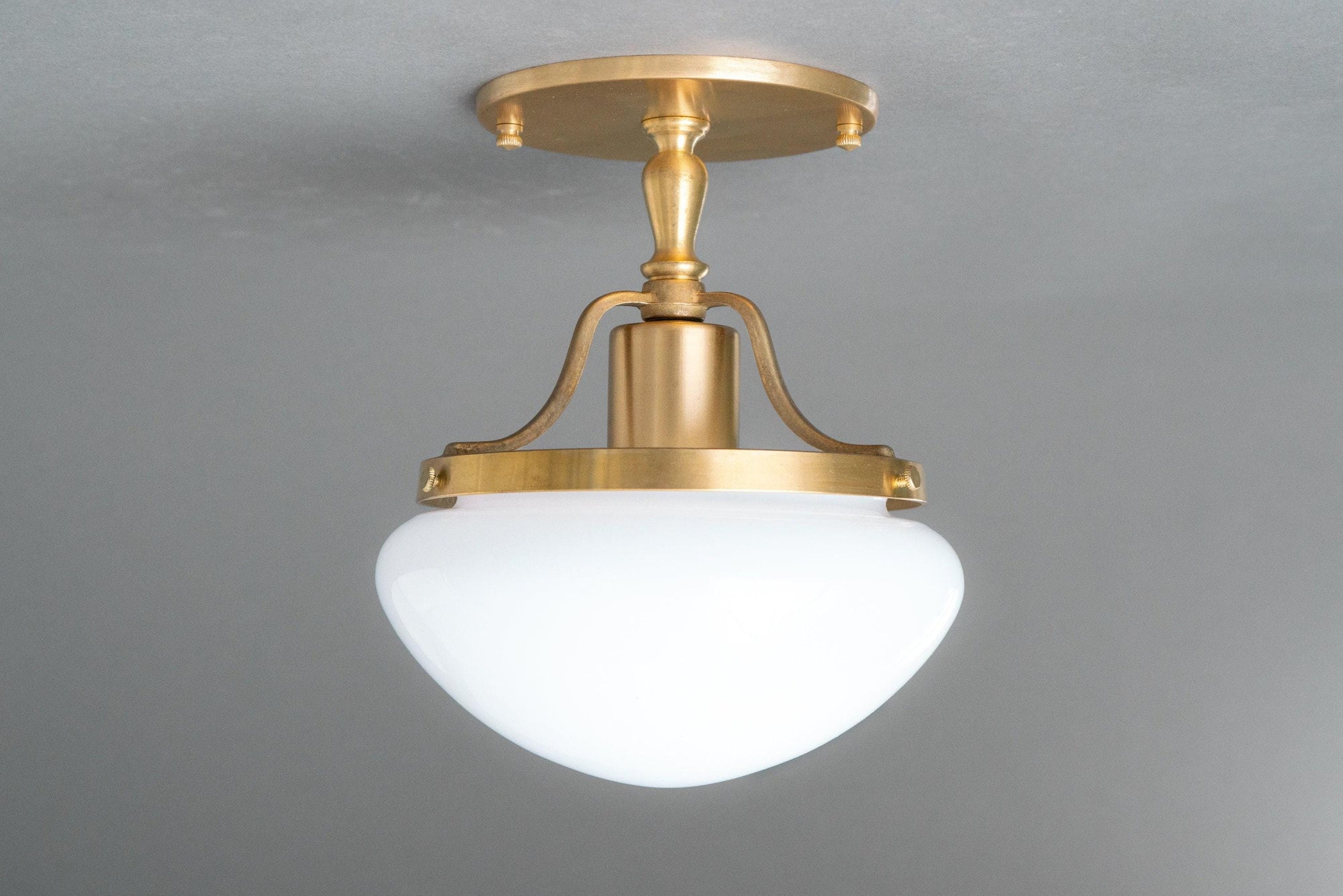 CEILING LIGHT MODEL NO. 0519