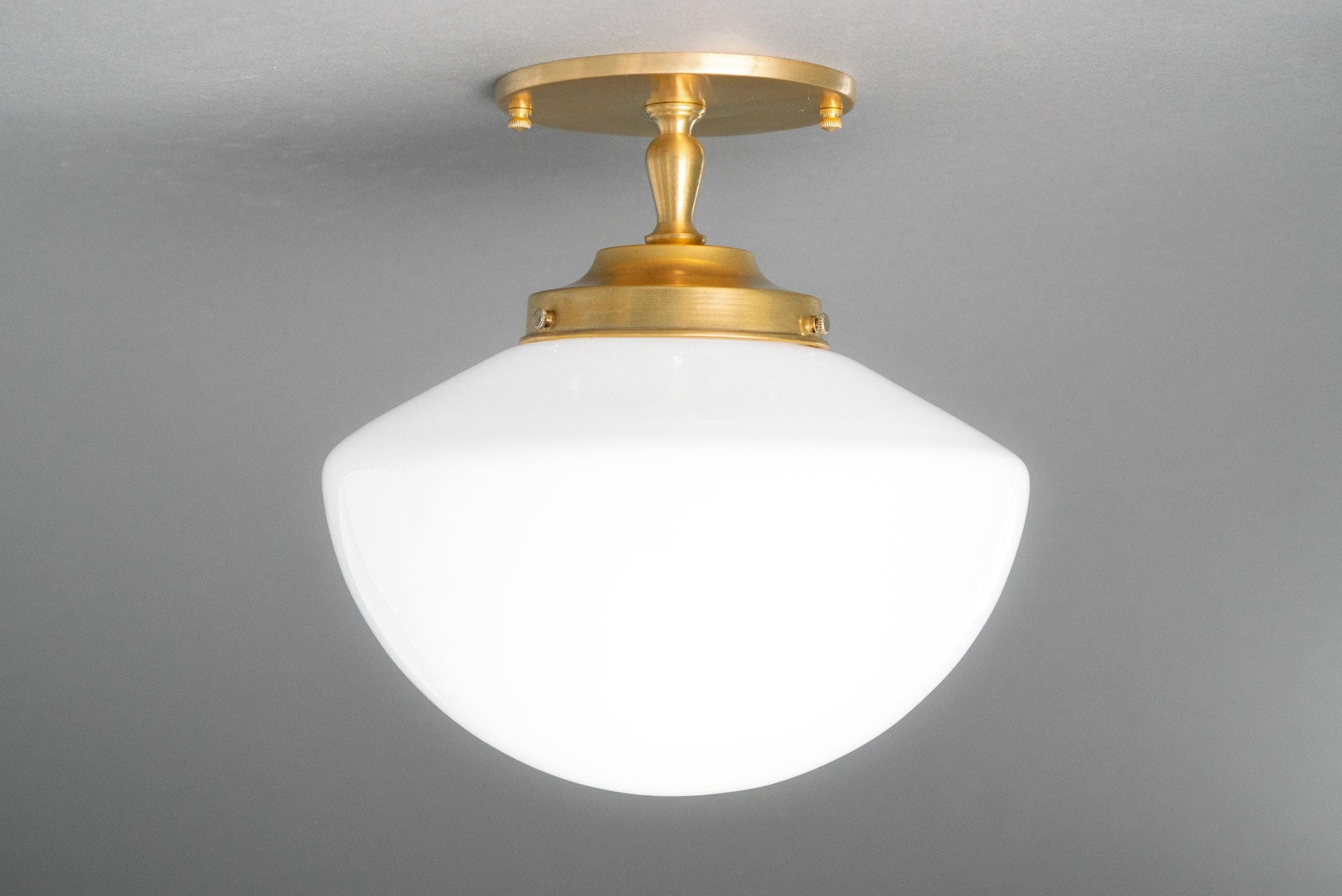 CEILING LIGHT MODEL NO. 7084