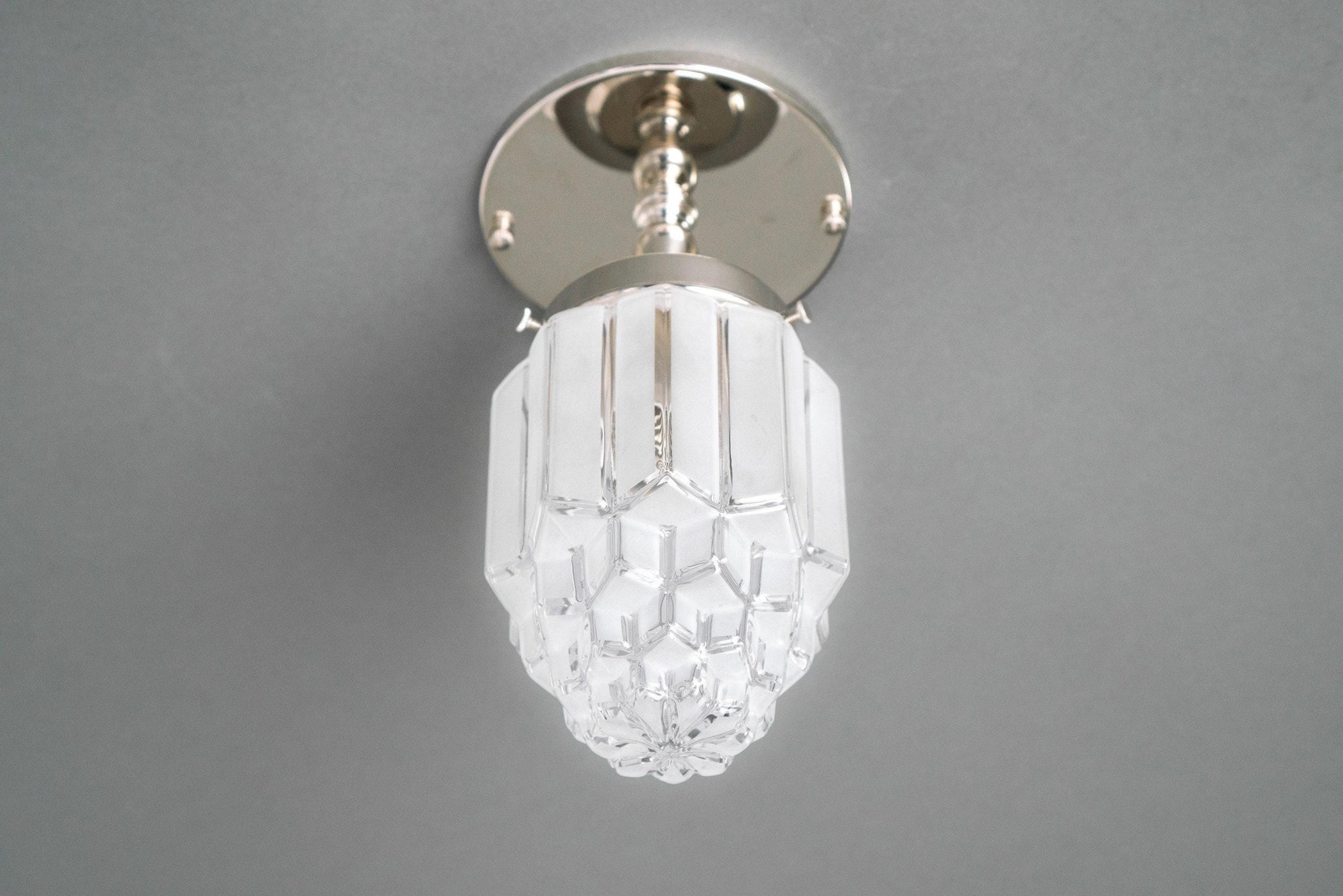 CEILING LIGHT MODEL NO. 7466