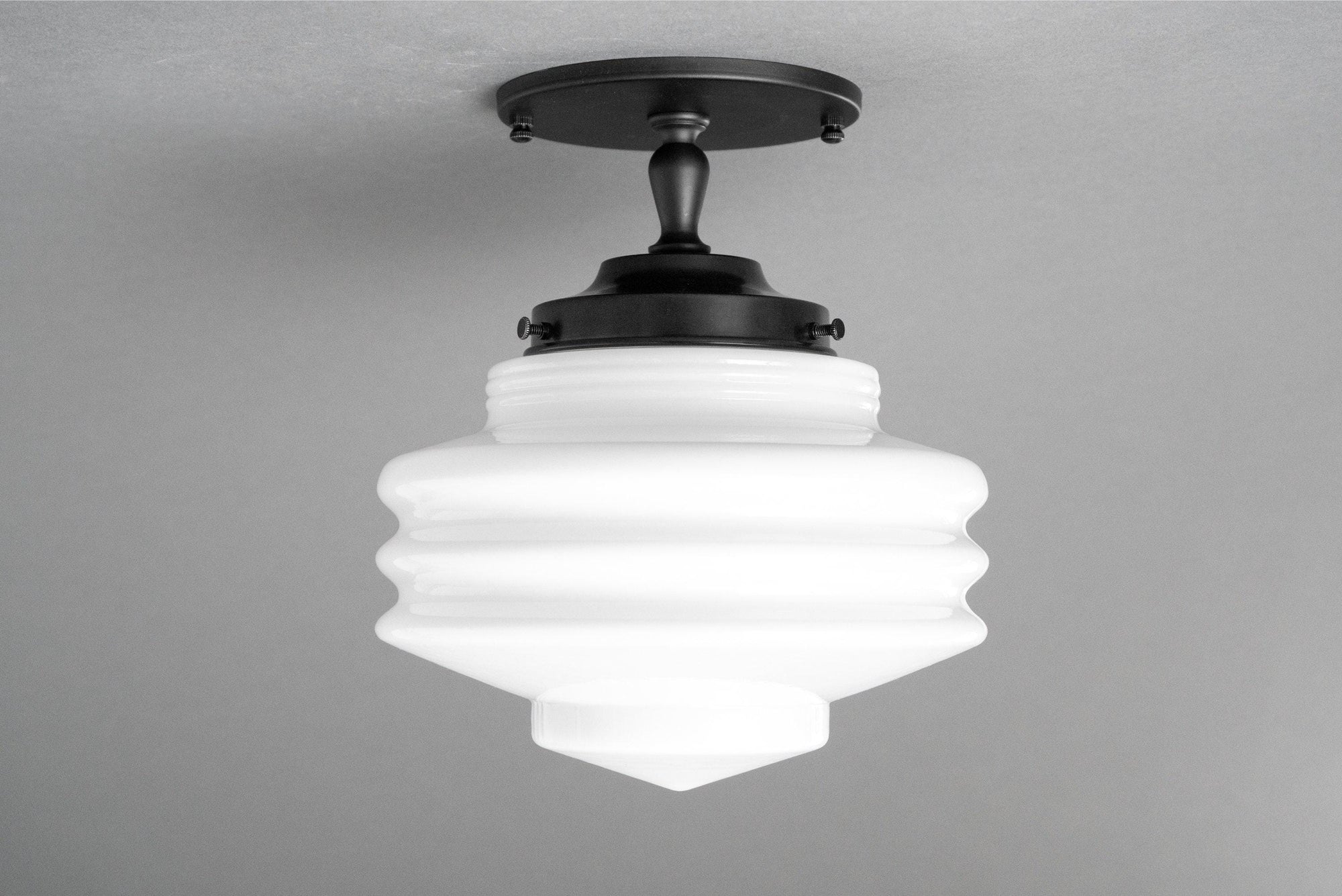 CEILING LIGHT MODEL NO. 0520