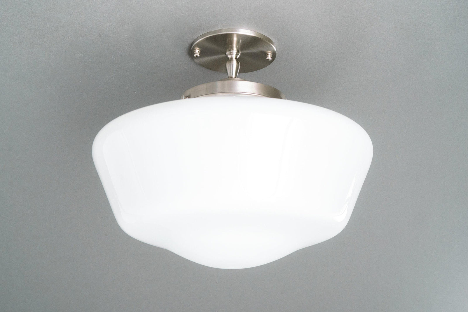 CEILING LIGHT MODEL NO. 3925