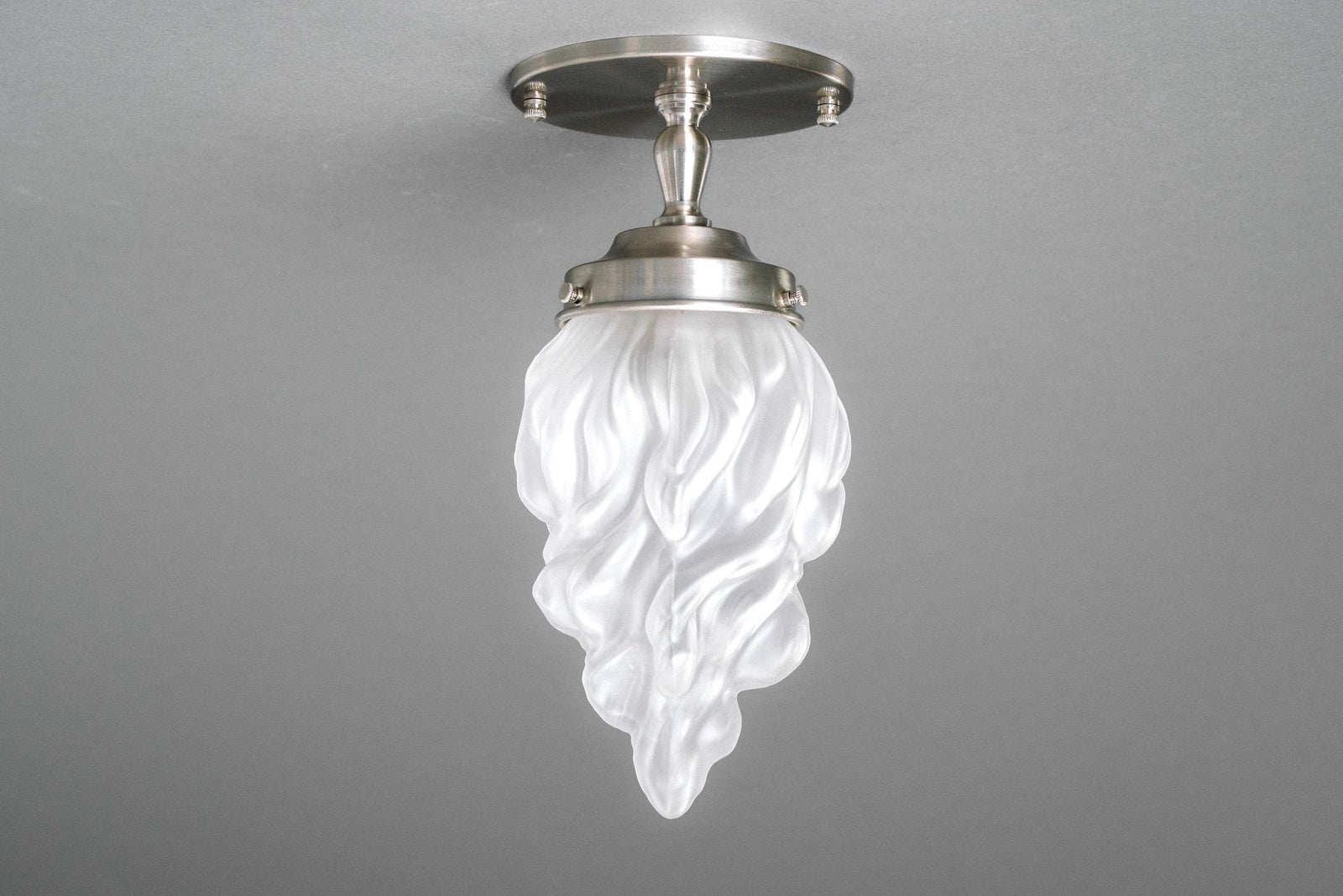 CEILING LIGHT MODEL NO. 6131