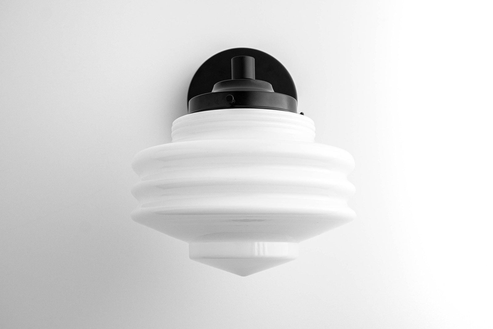 SCONCE MODEL NO. 1050
