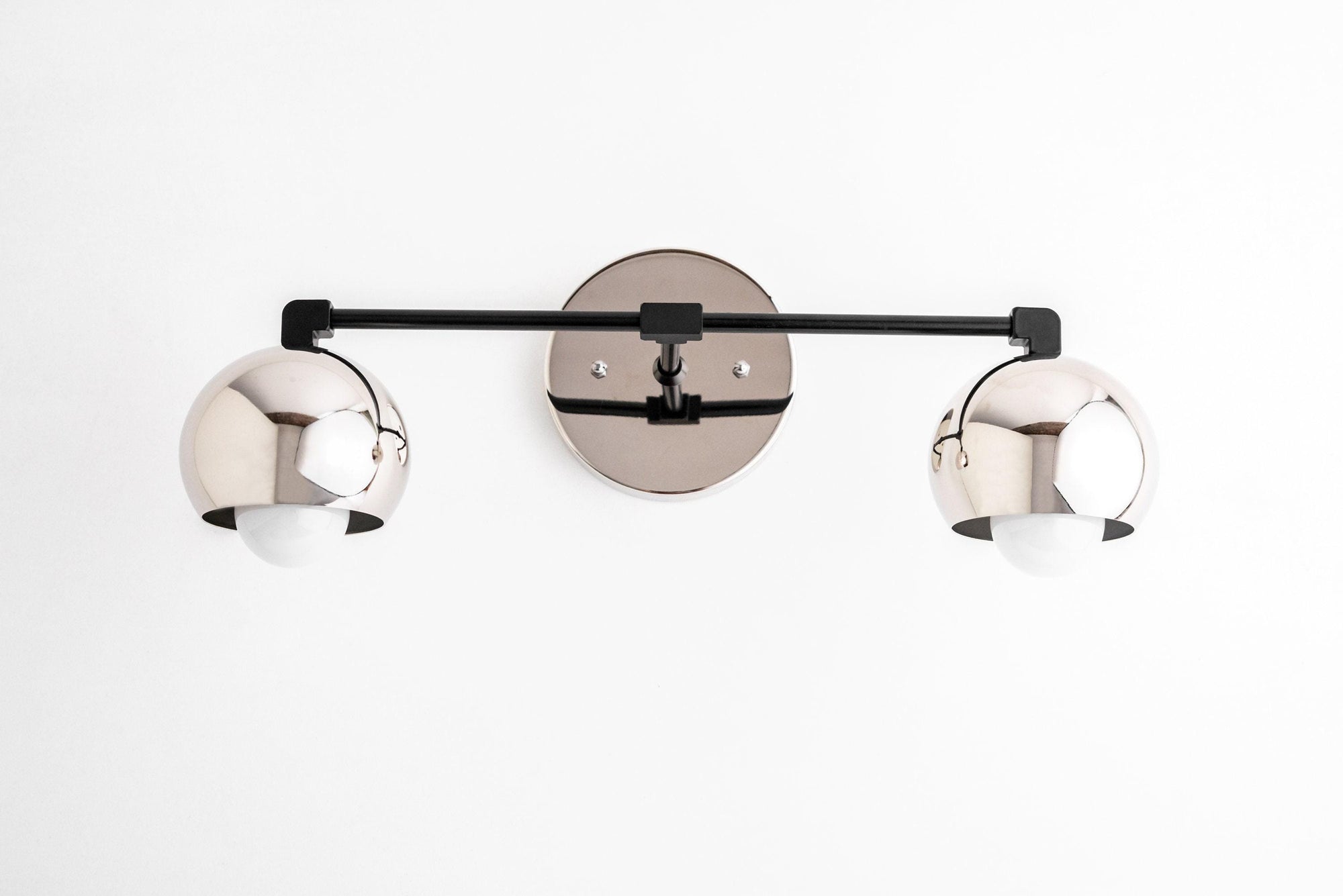 VANITY LIGHT MODEL NO. 5469