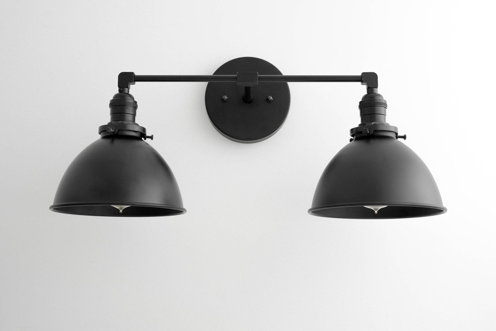 VANITY LIGHT MODEL NO. 3370