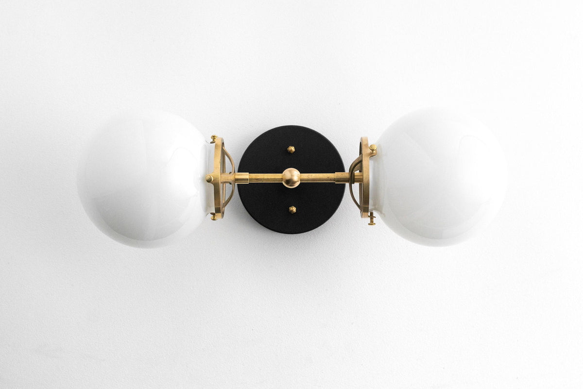 VANITY LIGHT MODEL NO. 7776
