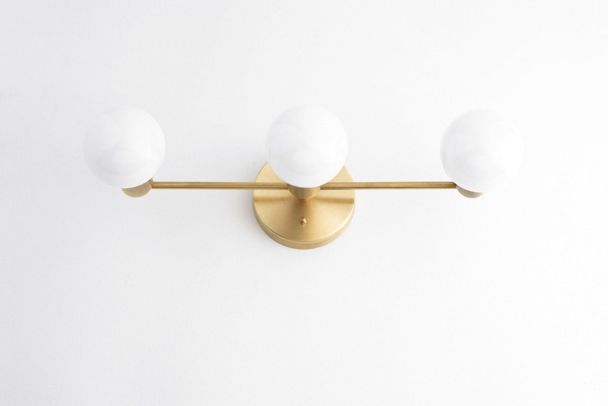 VANITY LIGHT MODEL NO. 0518