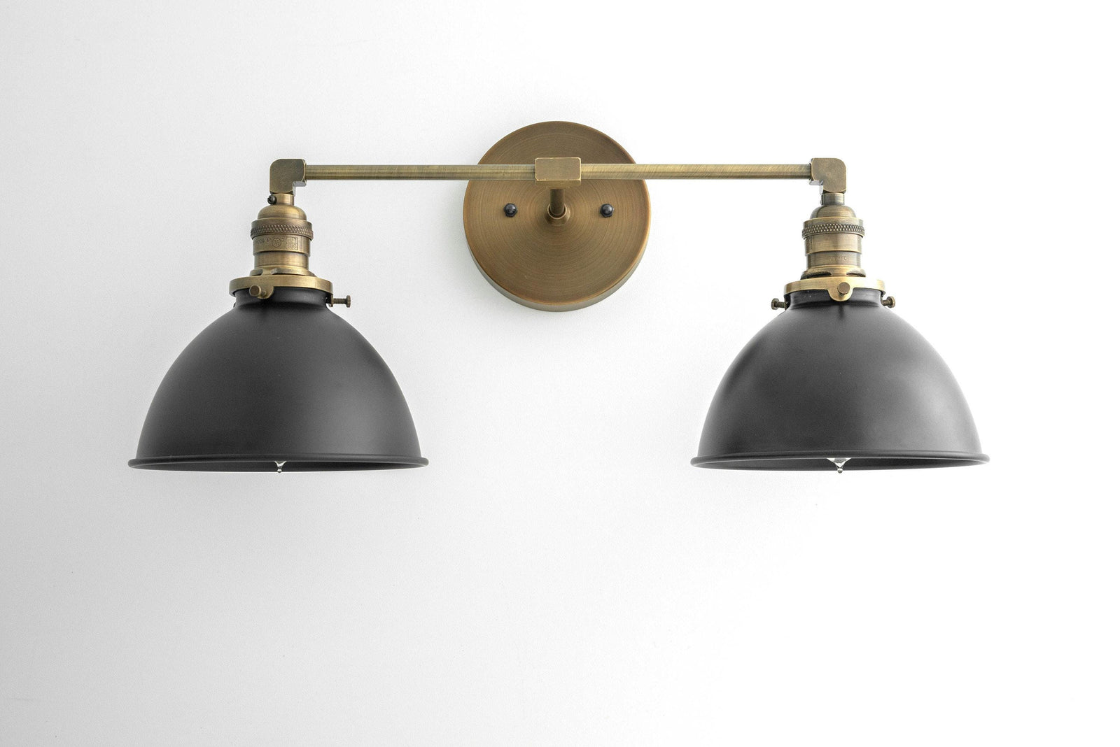 VANITY LIGHT MODEL NO. 3370
