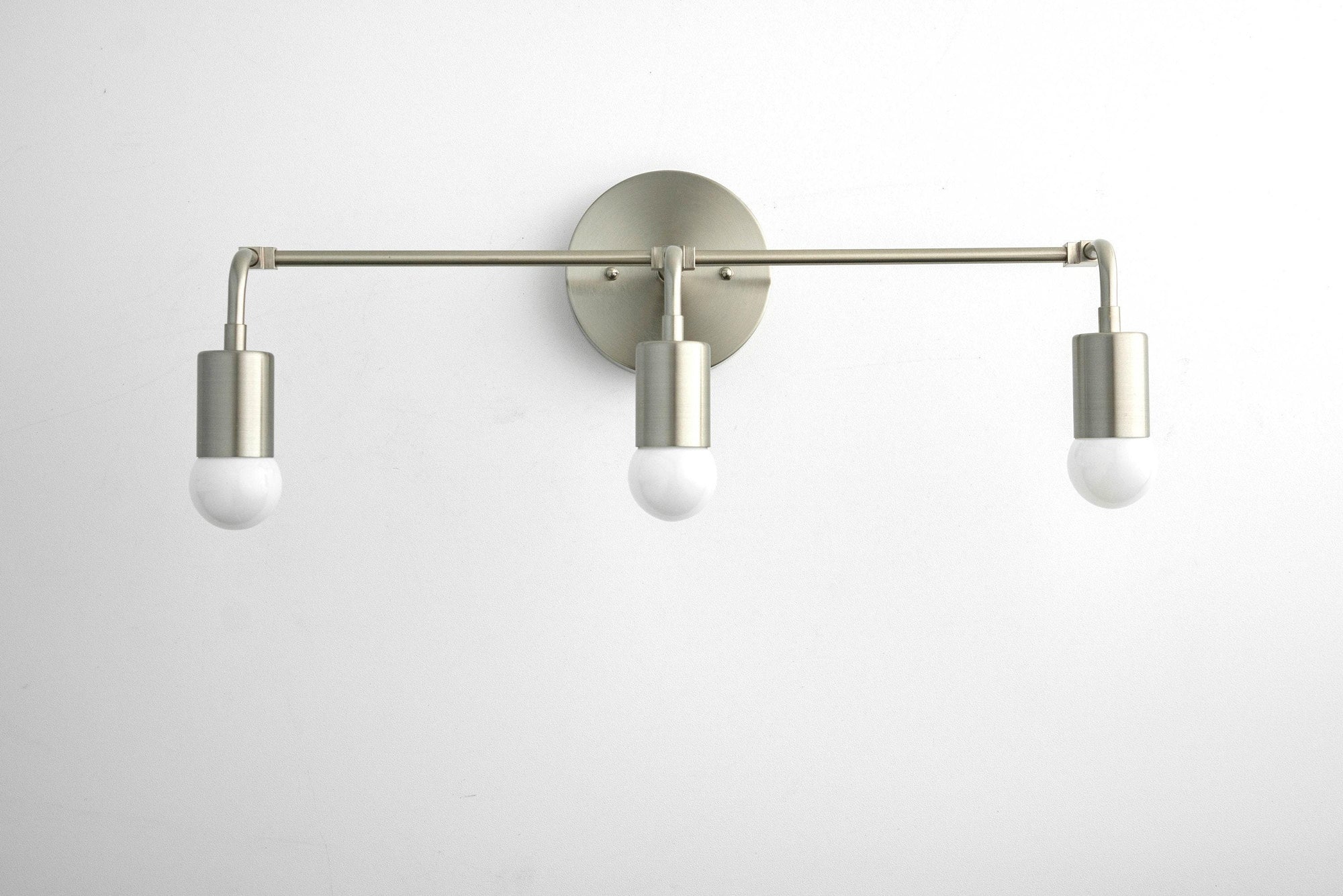 VANITY LIGHT MODEL NO. 6866