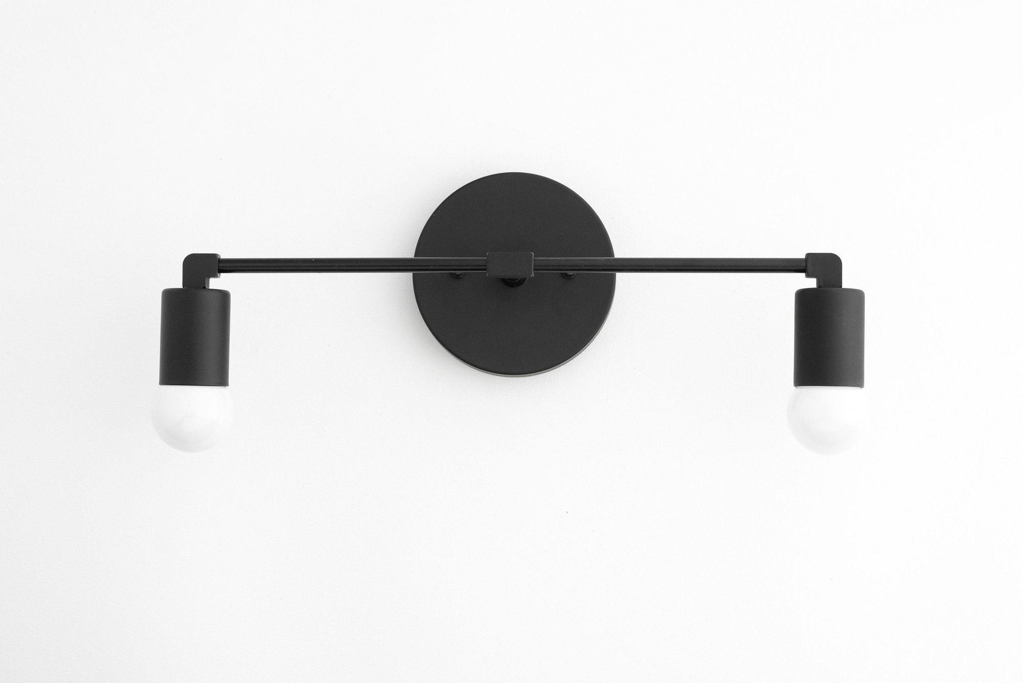 VANITY LIGHT MODEL NO. 8412