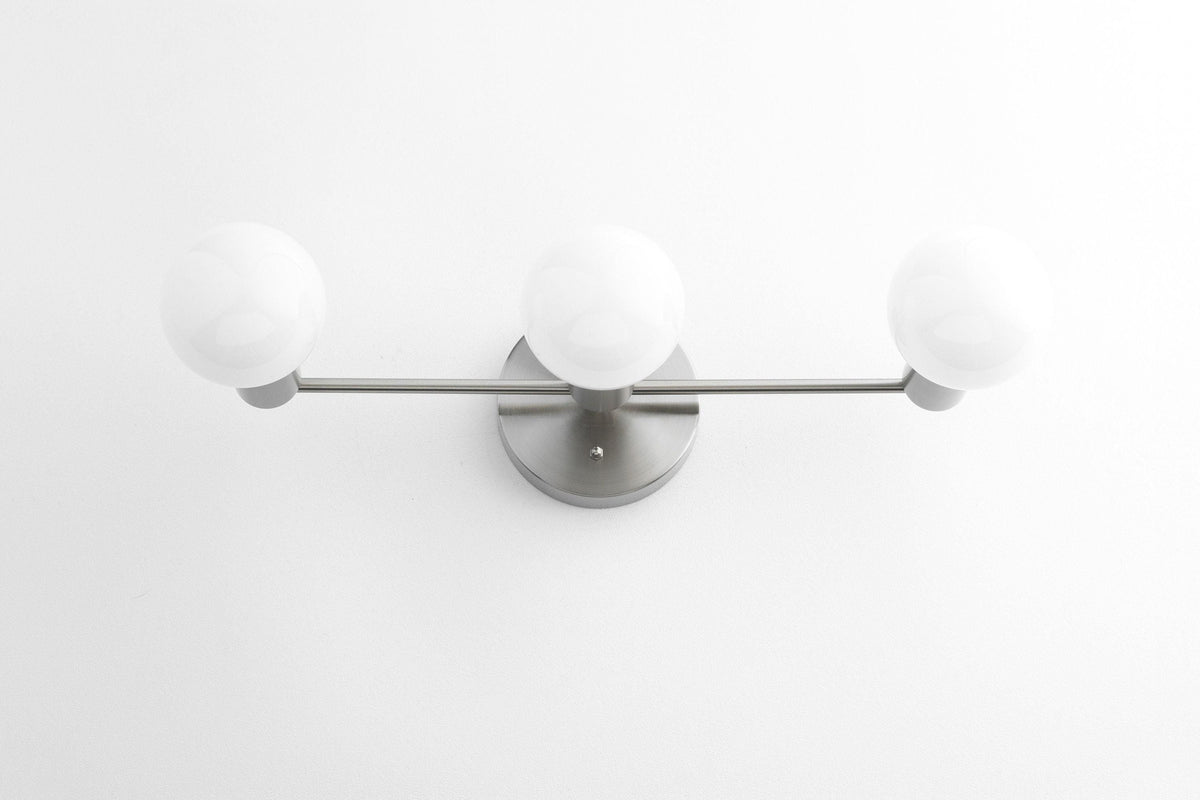VANITY LIGHT MODEL NO. 0518