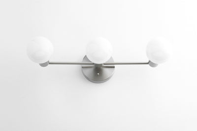 VANITY LIGHT MODEL NO. 0518