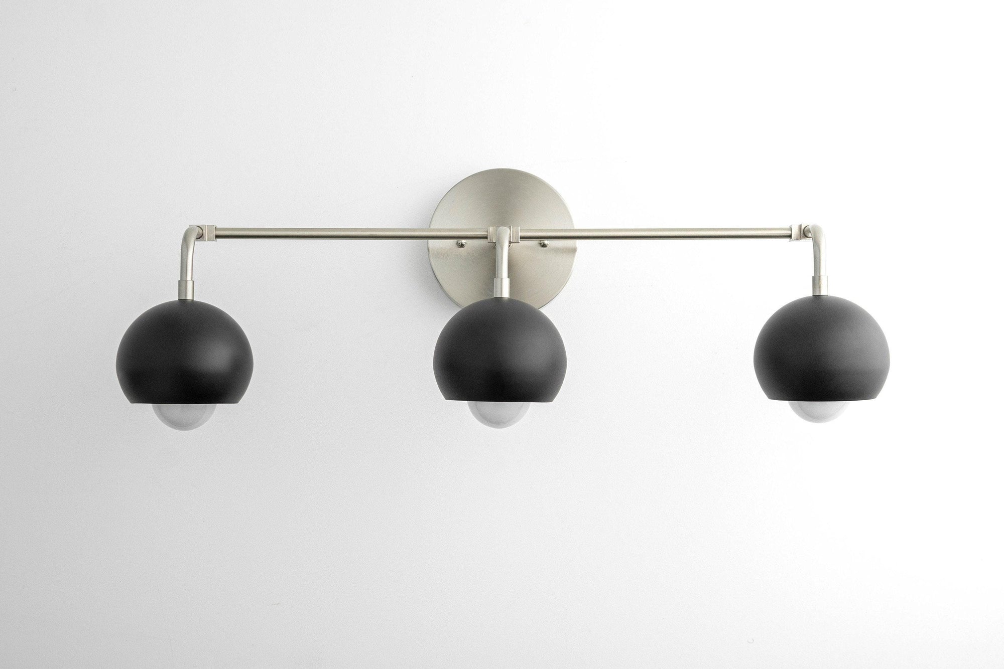 VANITY LIGHT MODEL NO. 0252