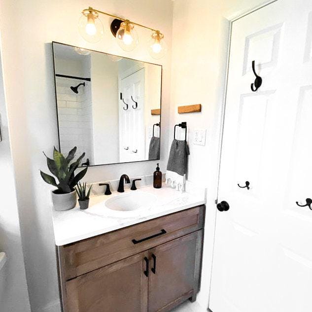 VANITY LIGHT MODEL NO. 4357