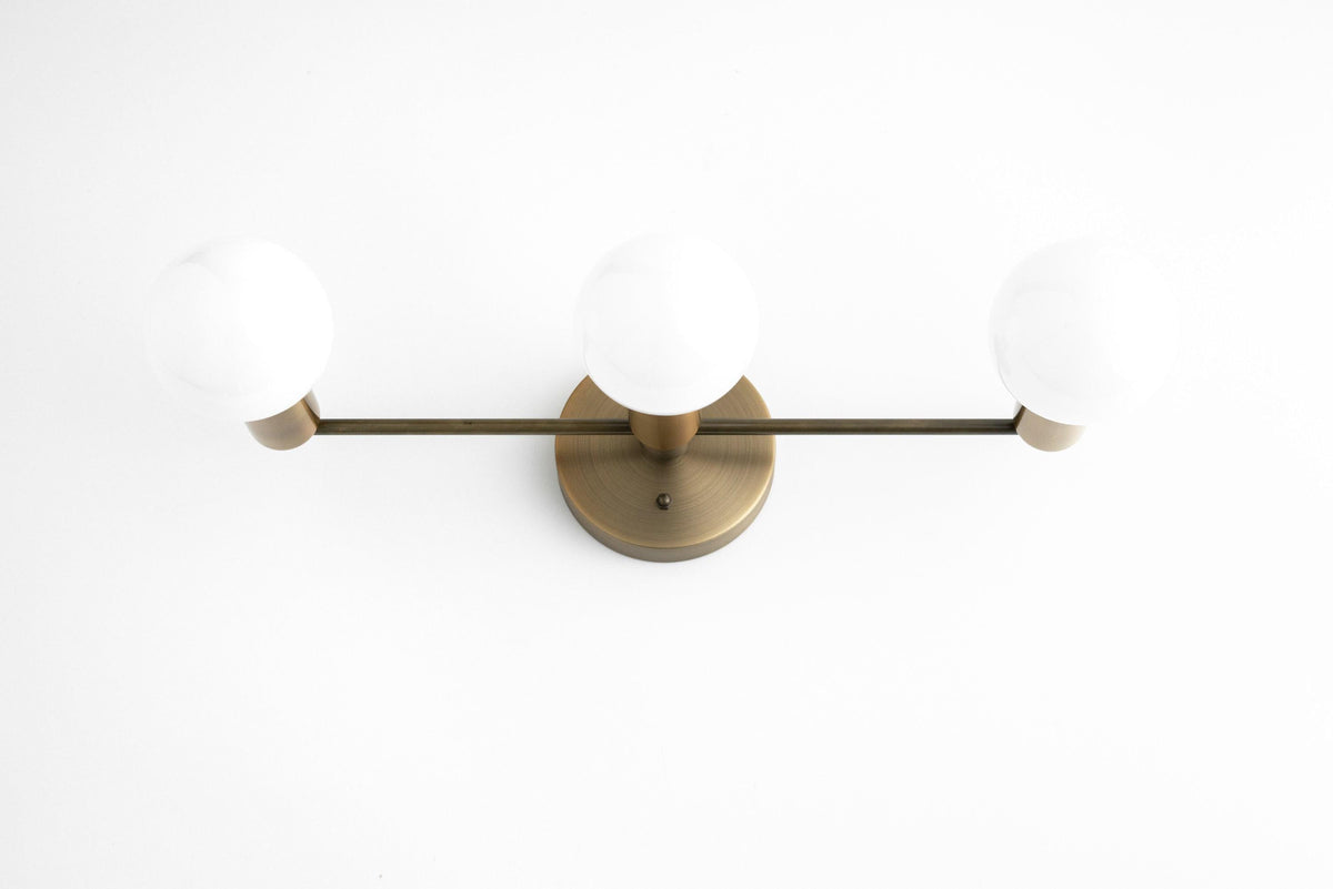 VANITY LIGHT MODEL NO. 0518