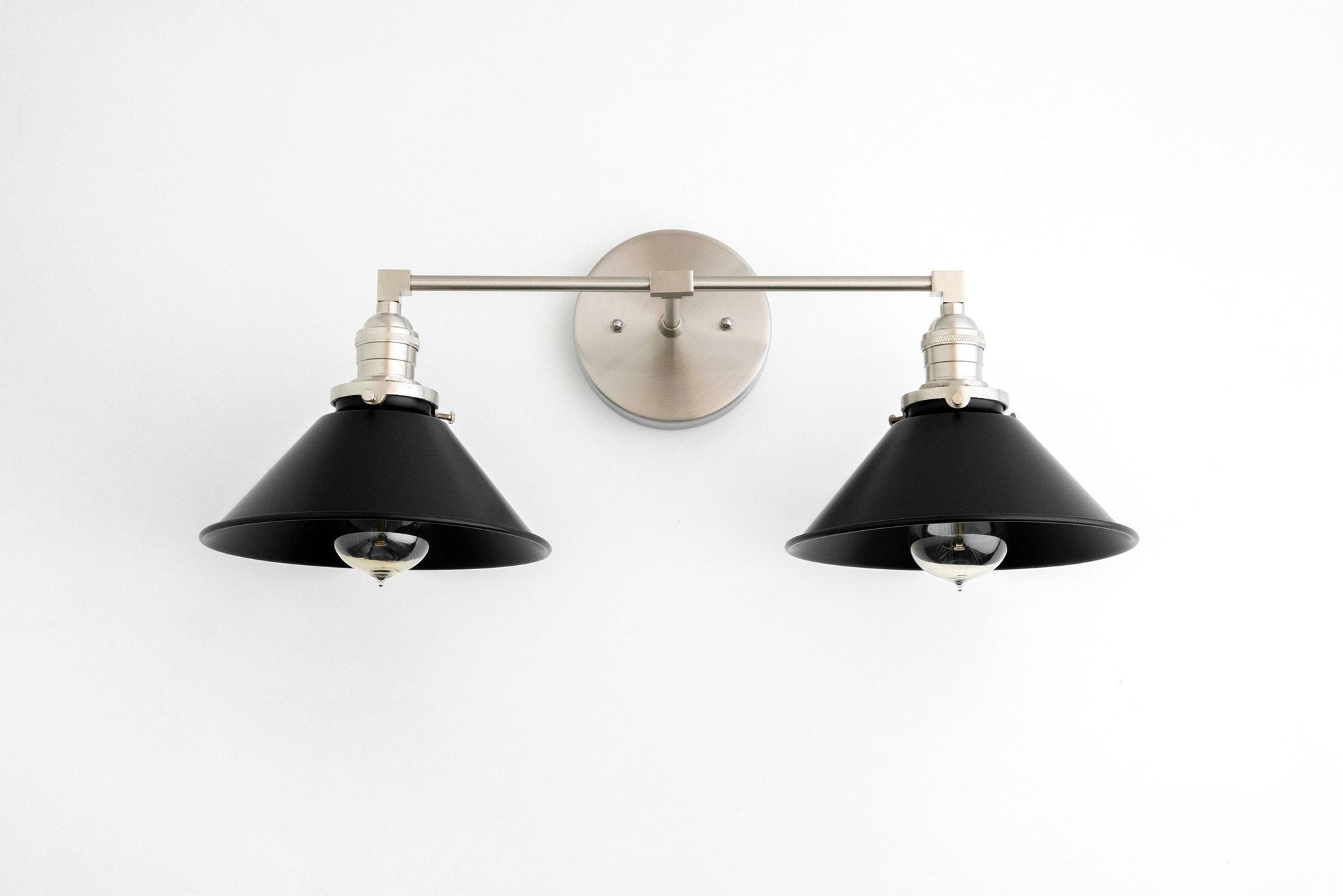 VANITY LIGHT MODEL NO. 9468