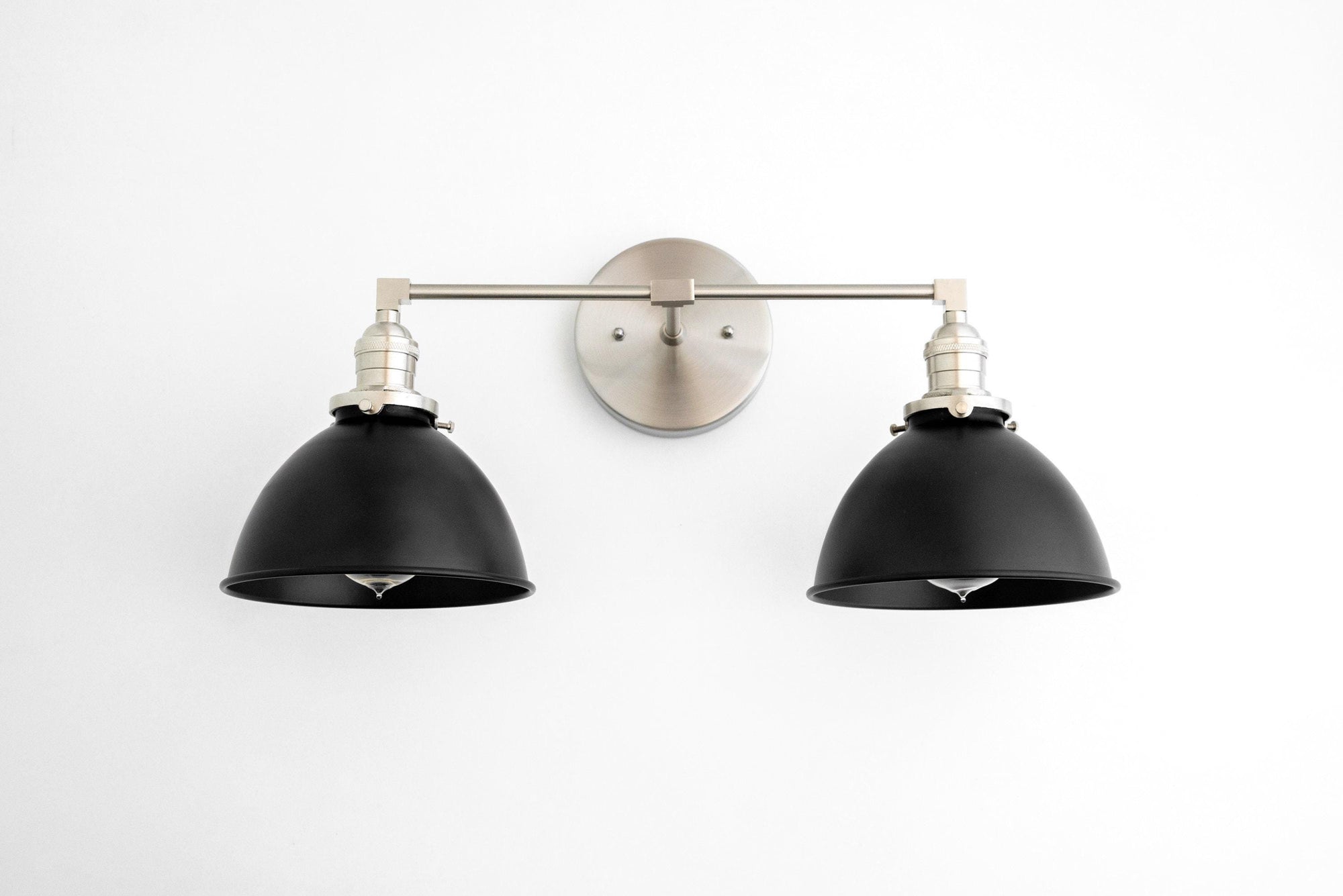 VANITY LIGHT MODEL NO. 3370