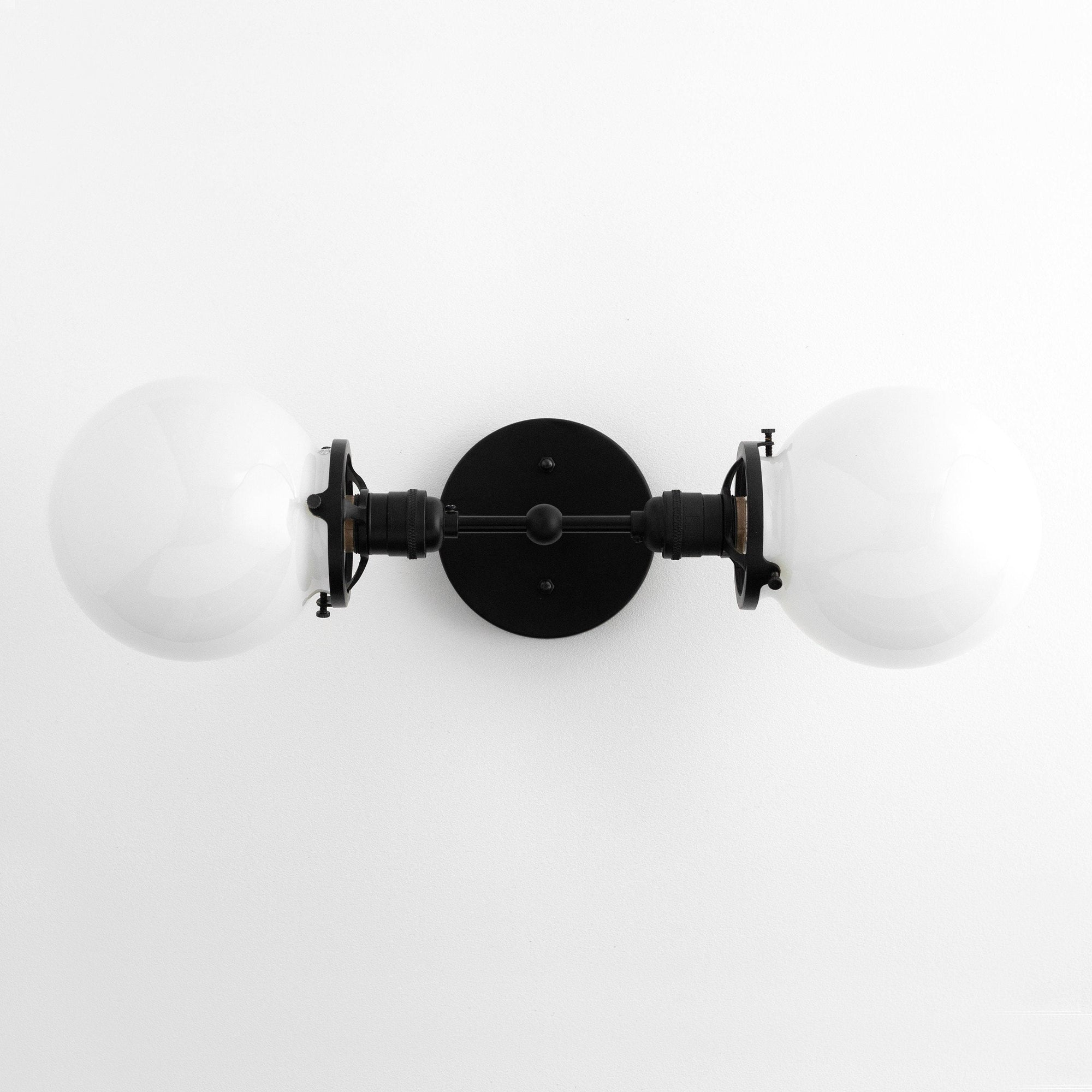 VANITY LIGHT MODEL NO. 9543