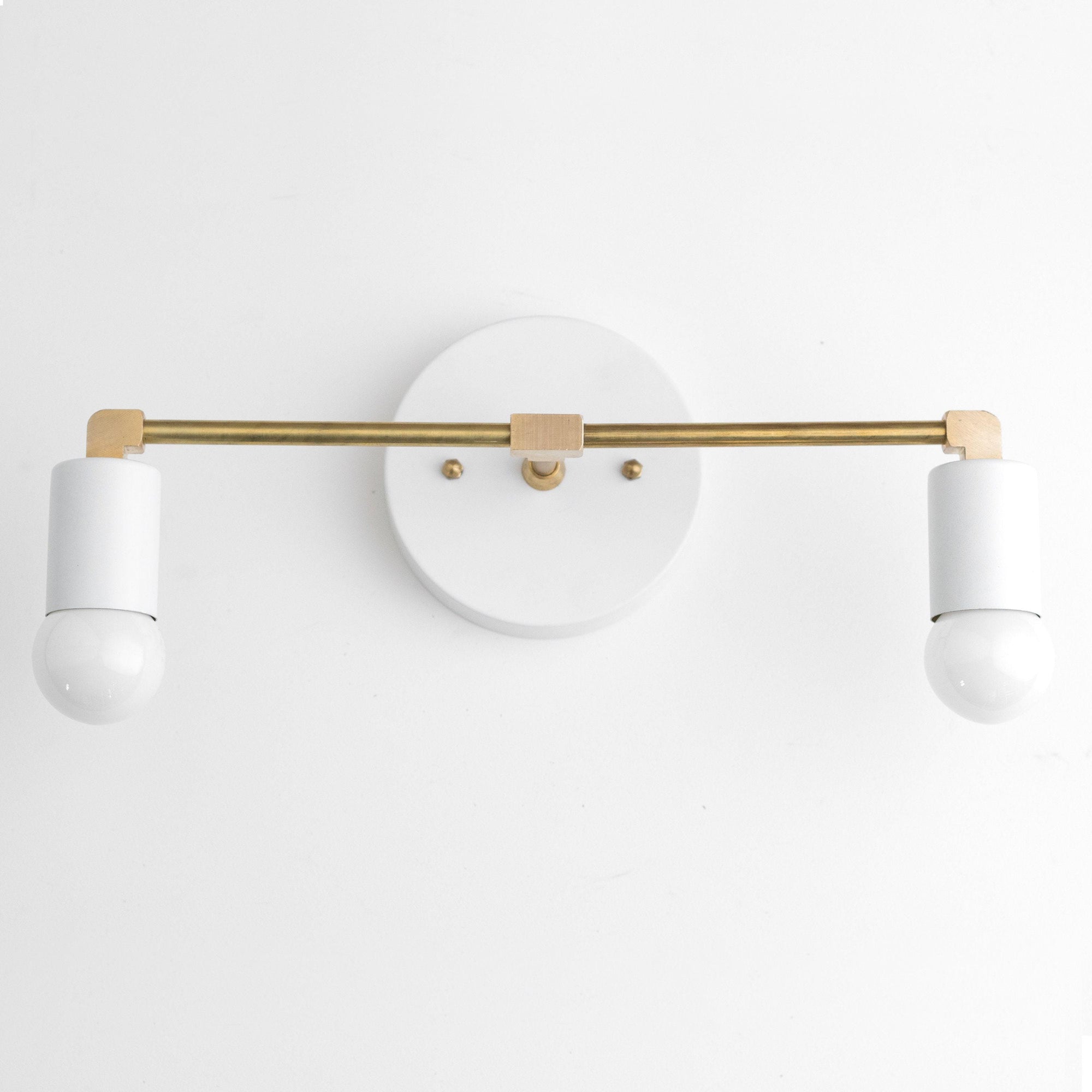 VANITY LIGHT MODEL NO. 8412