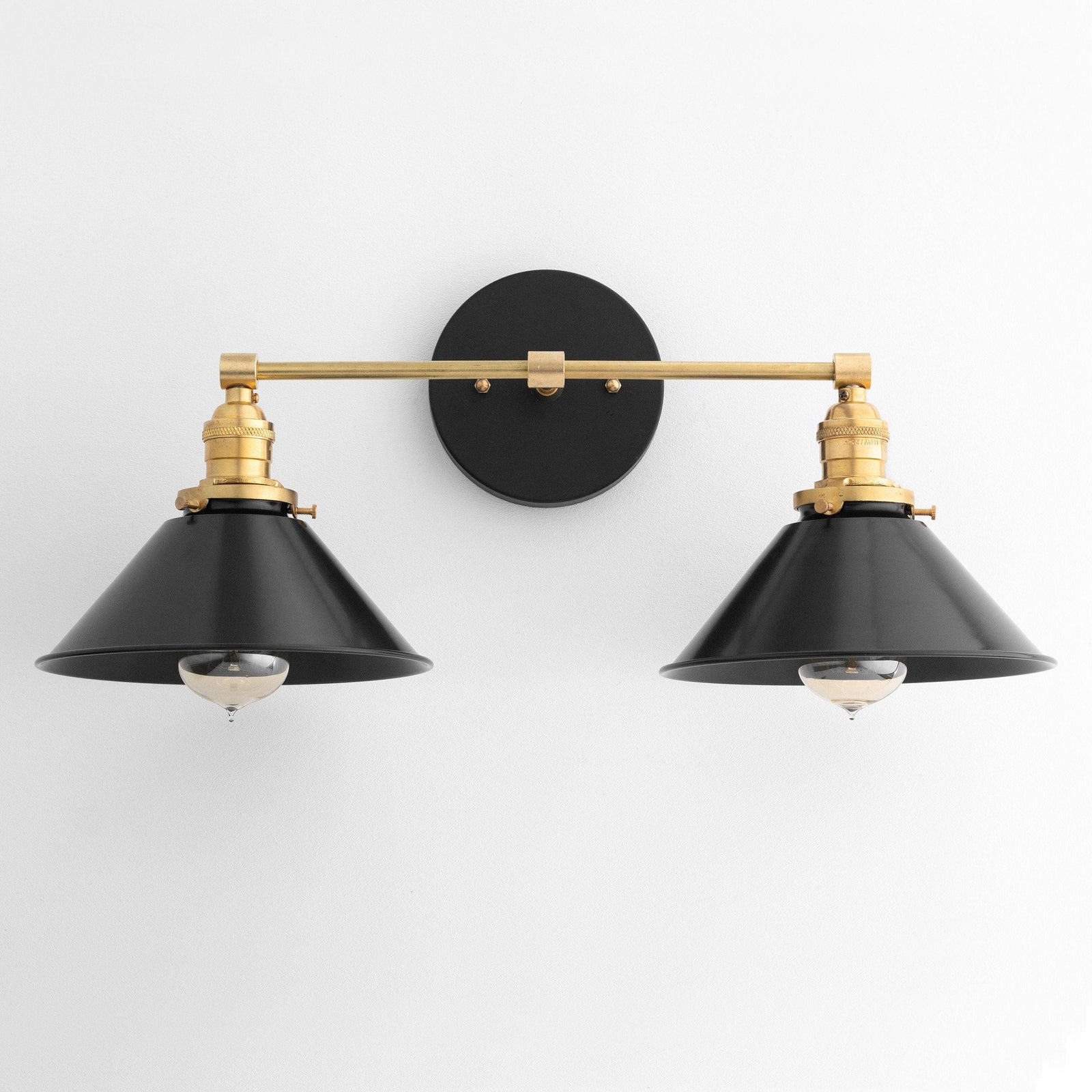 VANITY LIGHT MODEL NO. 9468