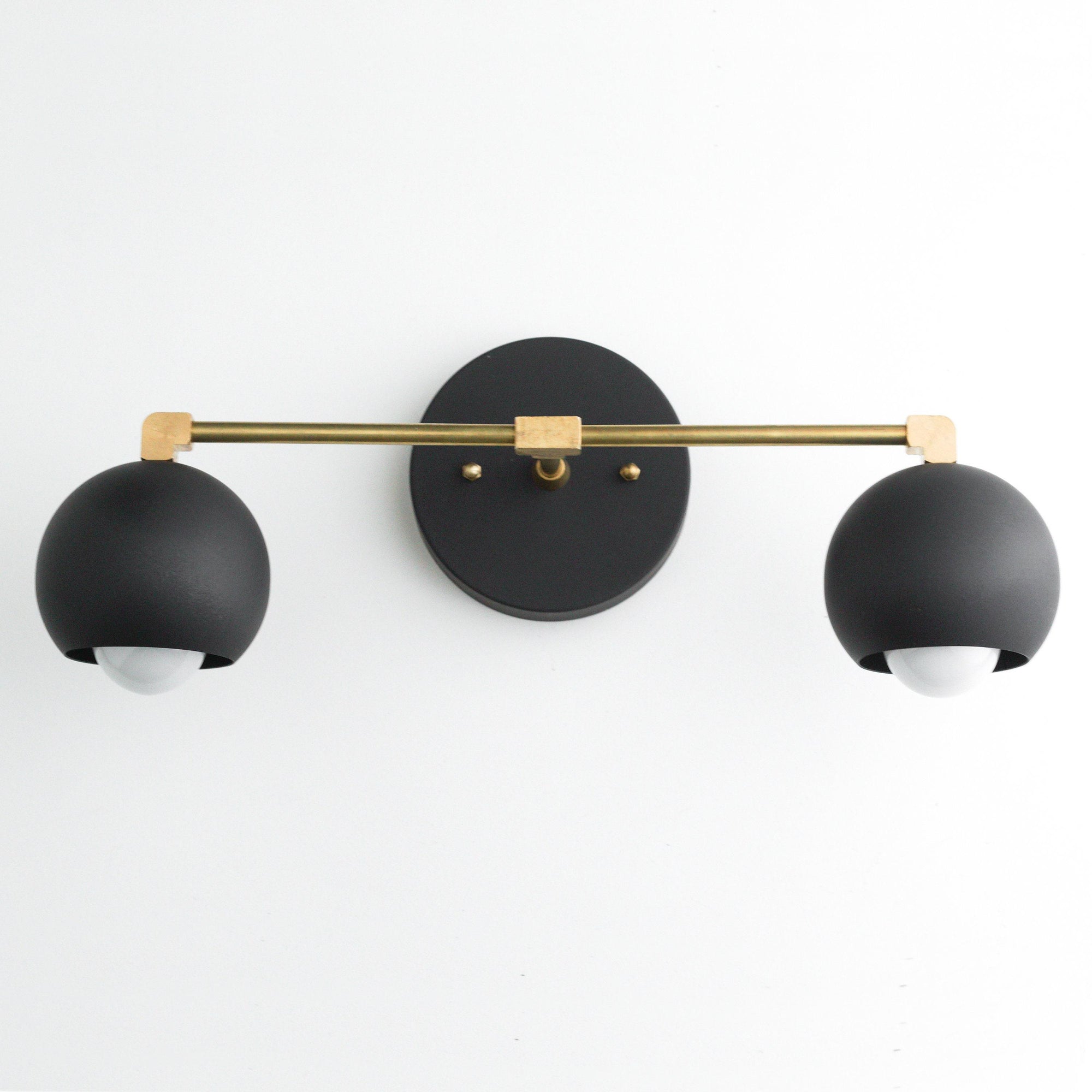 VANITY LIGHT MODEL NO. 5469