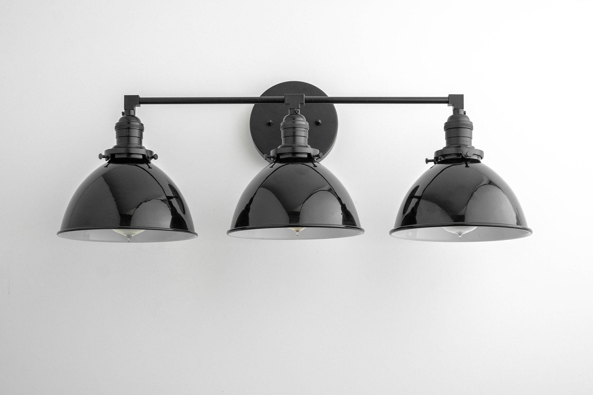 VANITY LIGHT MODEL NO. 6225